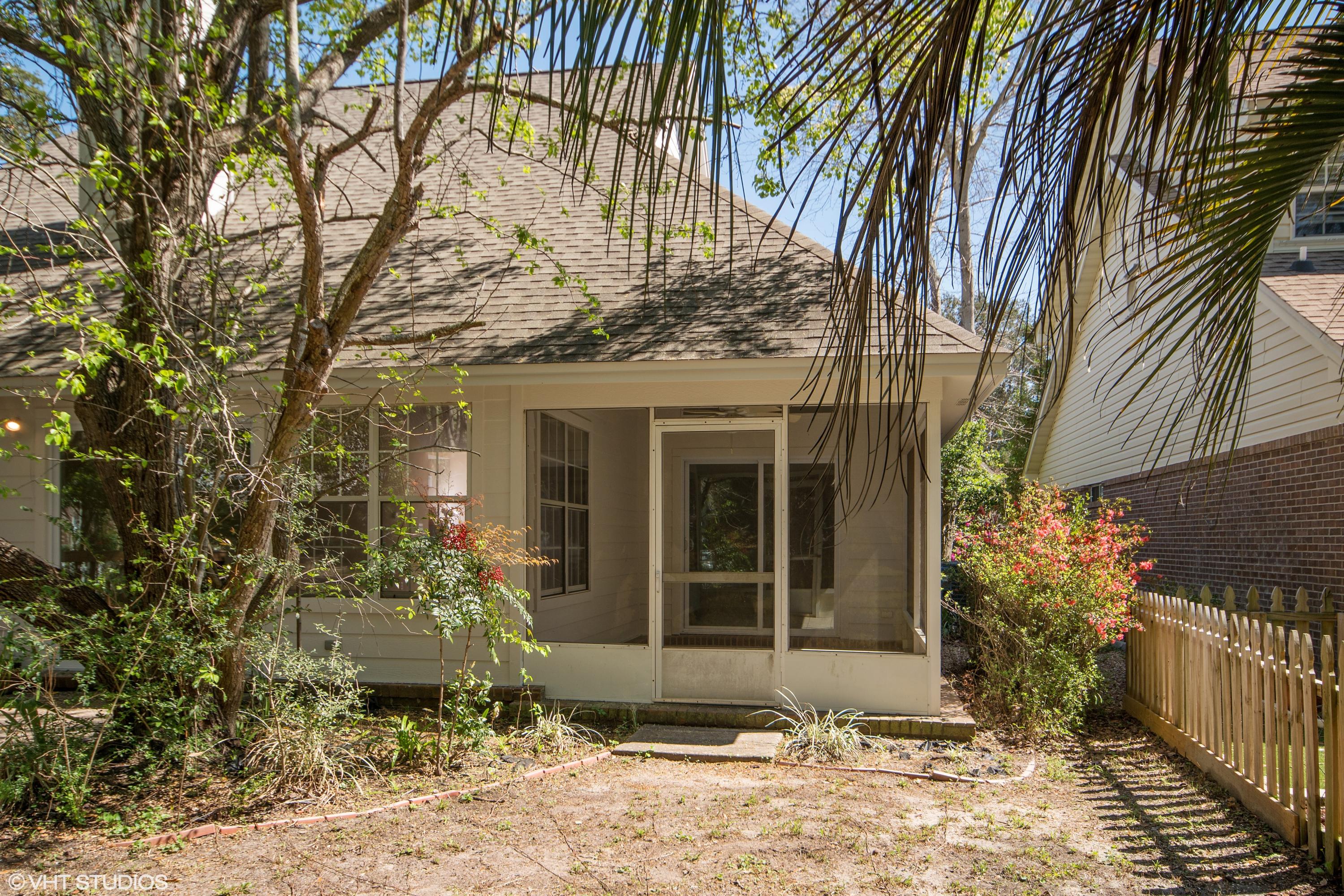 FAIRWAY LAKES PH 2 - Residential