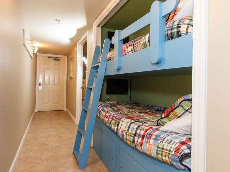 PELICAN ISLE - Residential