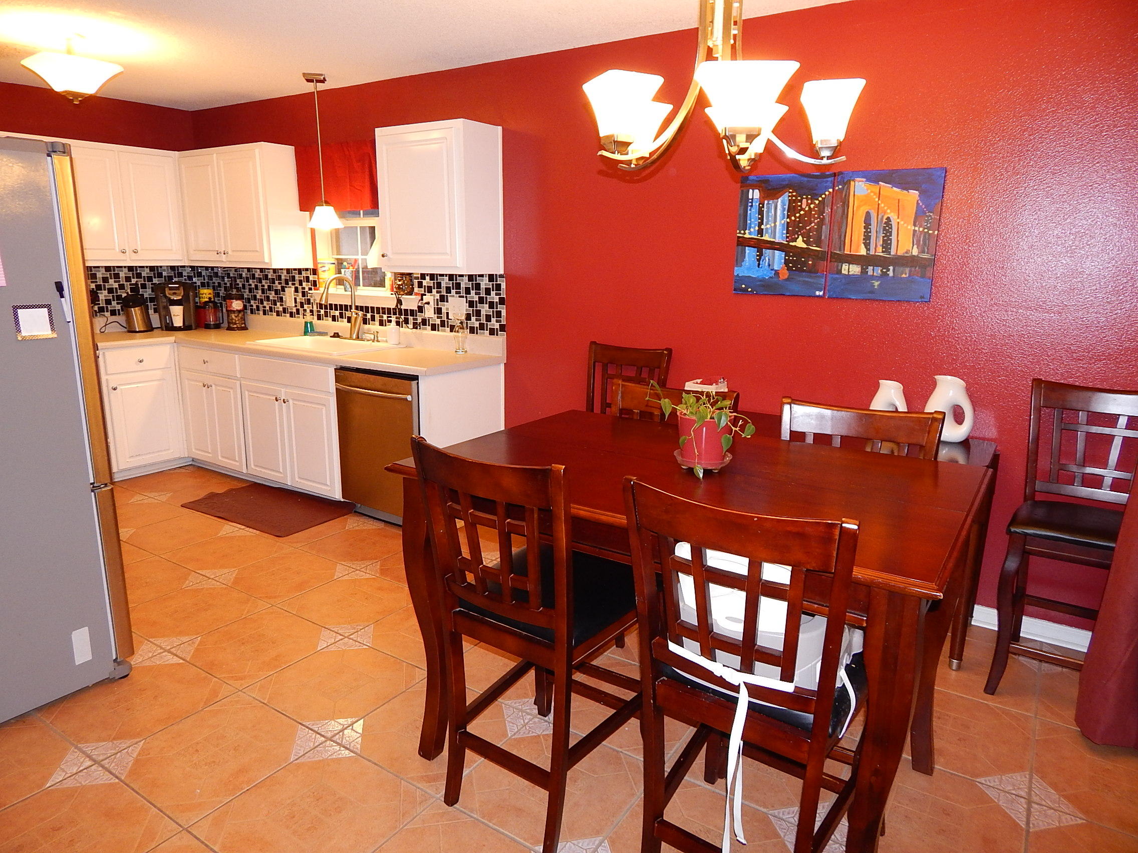 HIDDEN ESTATES - Residential