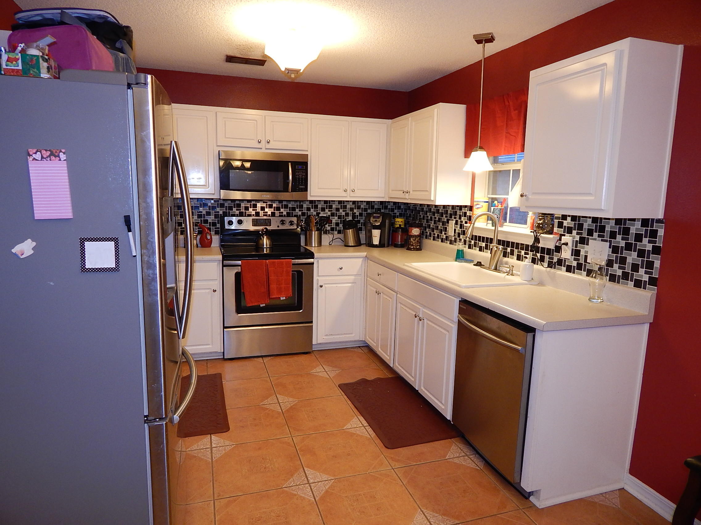 HIDDEN ESTATES - Residential