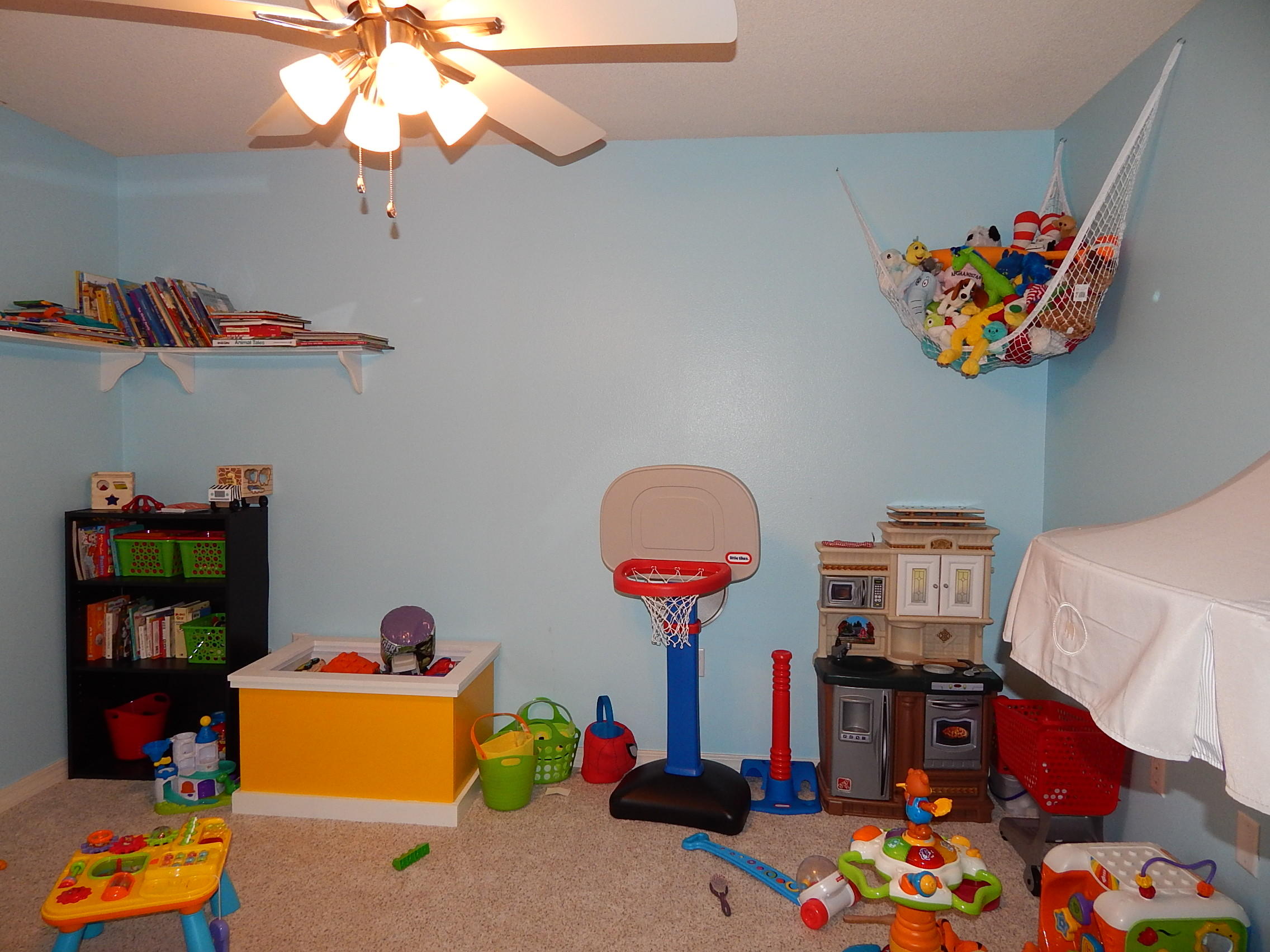 HIDDEN ESTATES - Residential