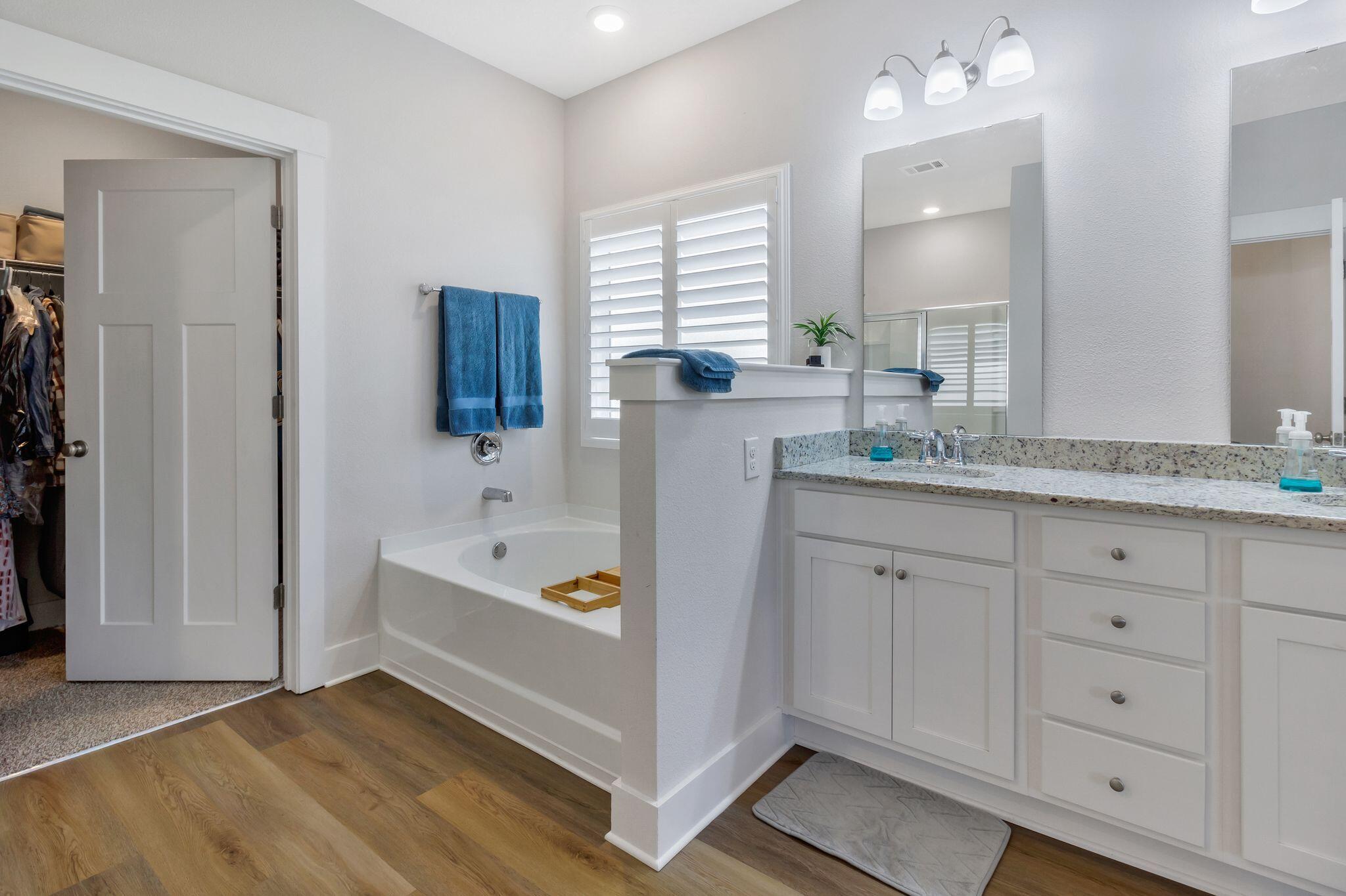 FOREST BAY ESTATES - Residential Lease
