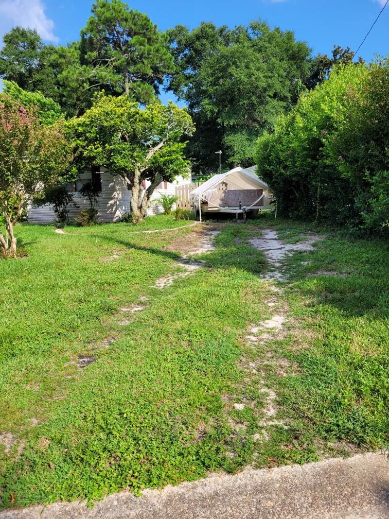 Elliotts Point 7th Addn - Residential