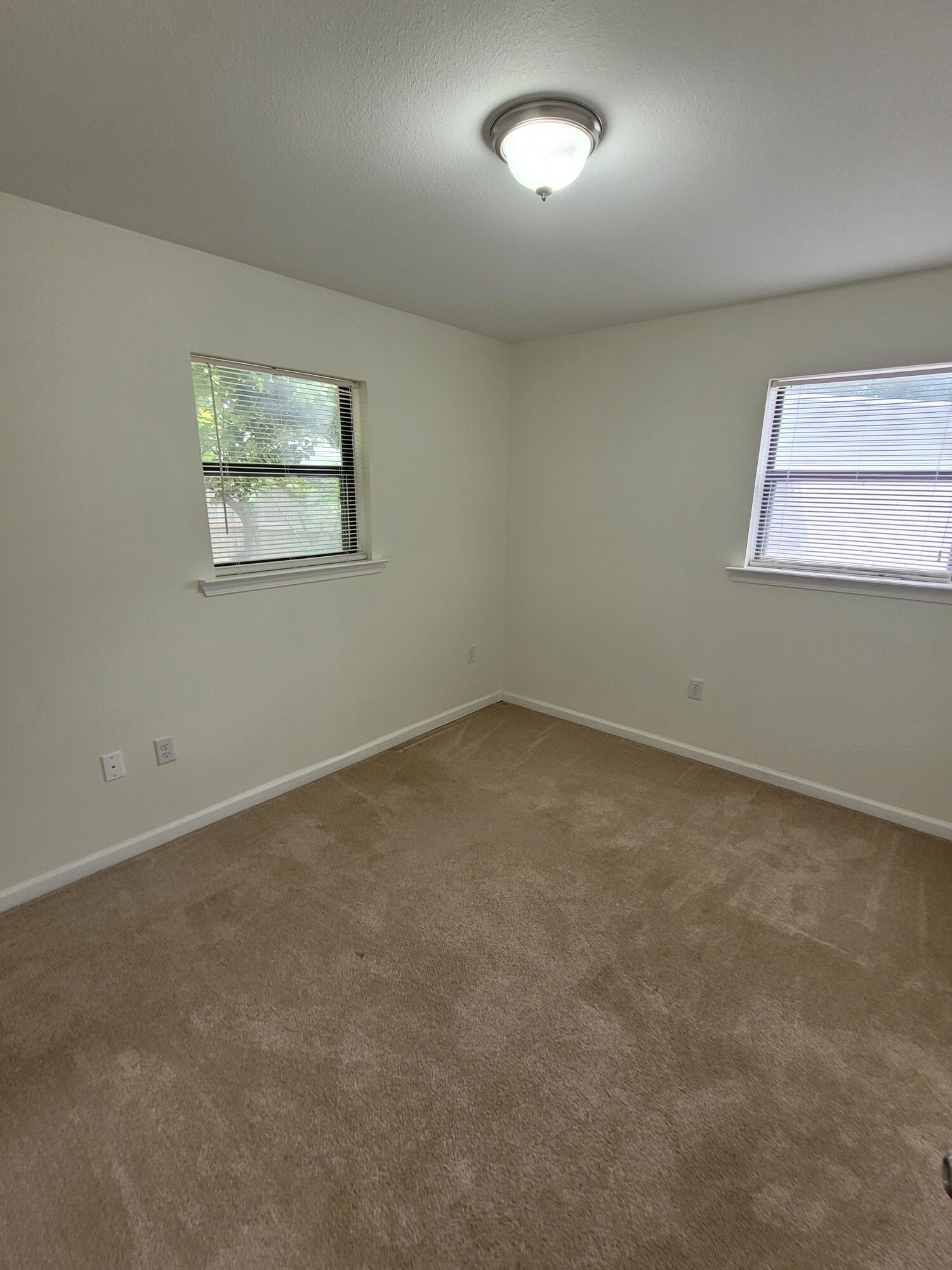 Elliotts Point 7th Addn - Residential