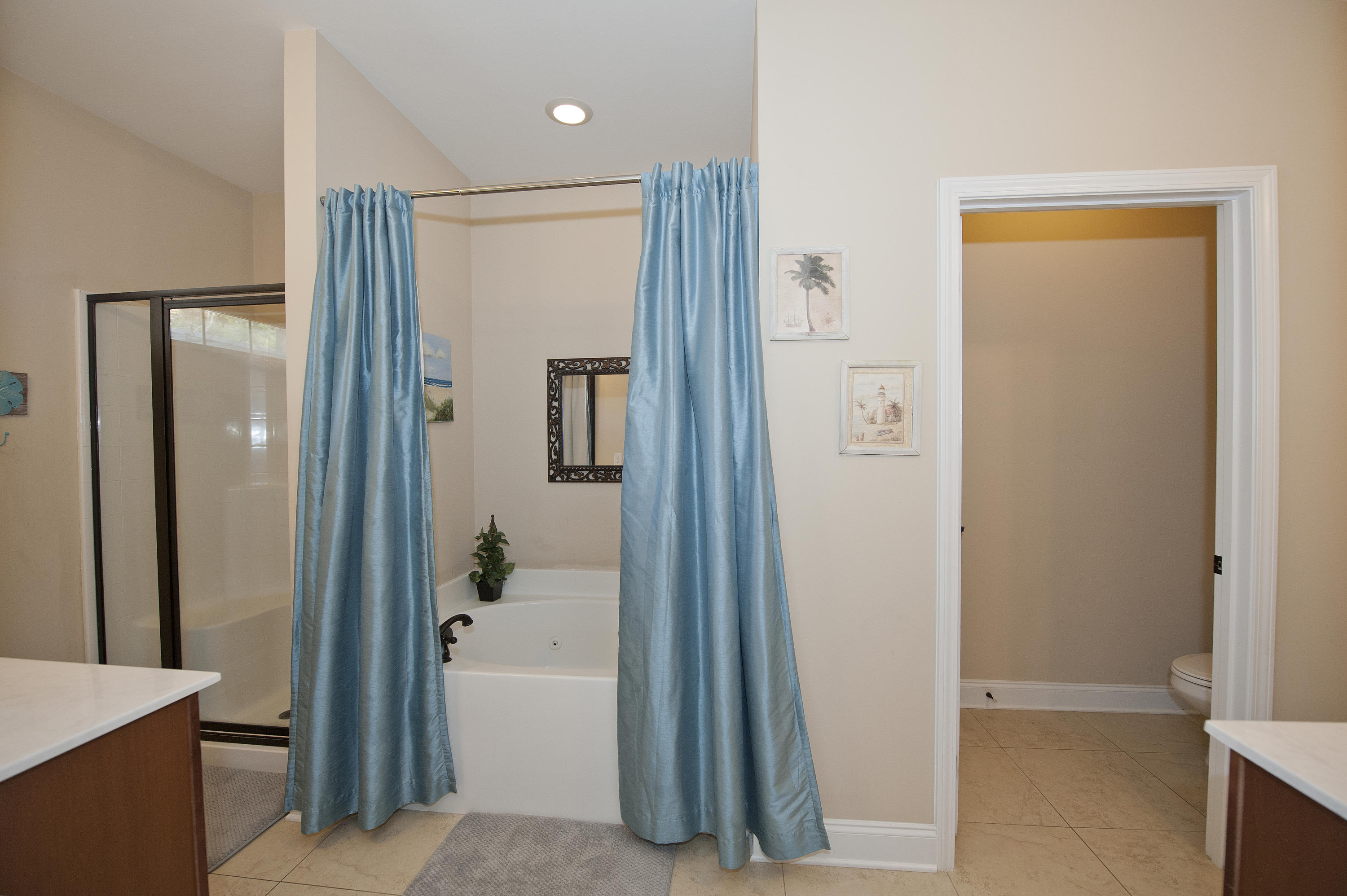 COLONIAL HEIGHTS - Residential