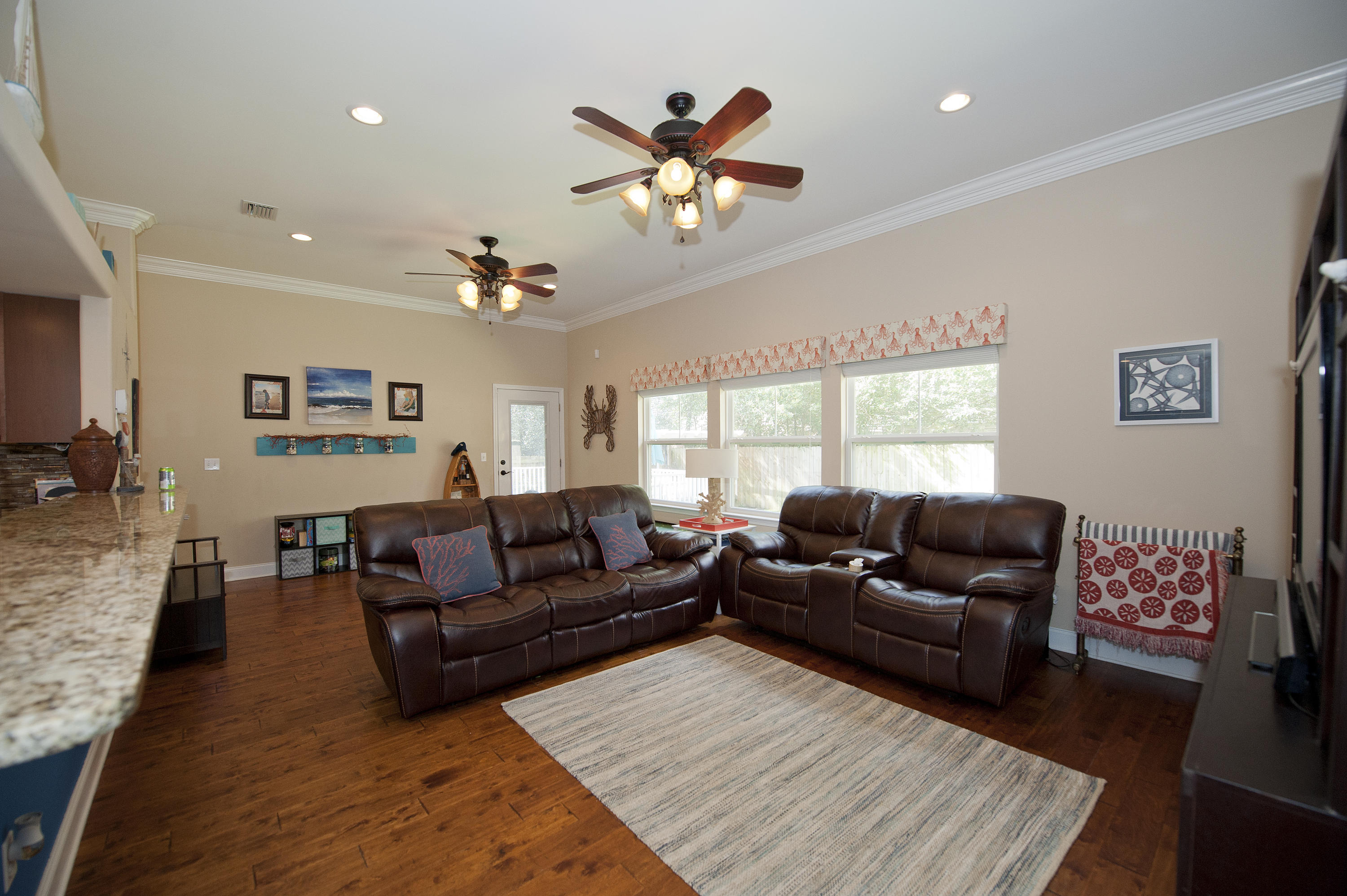 COLONIAL HEIGHTS - Residential