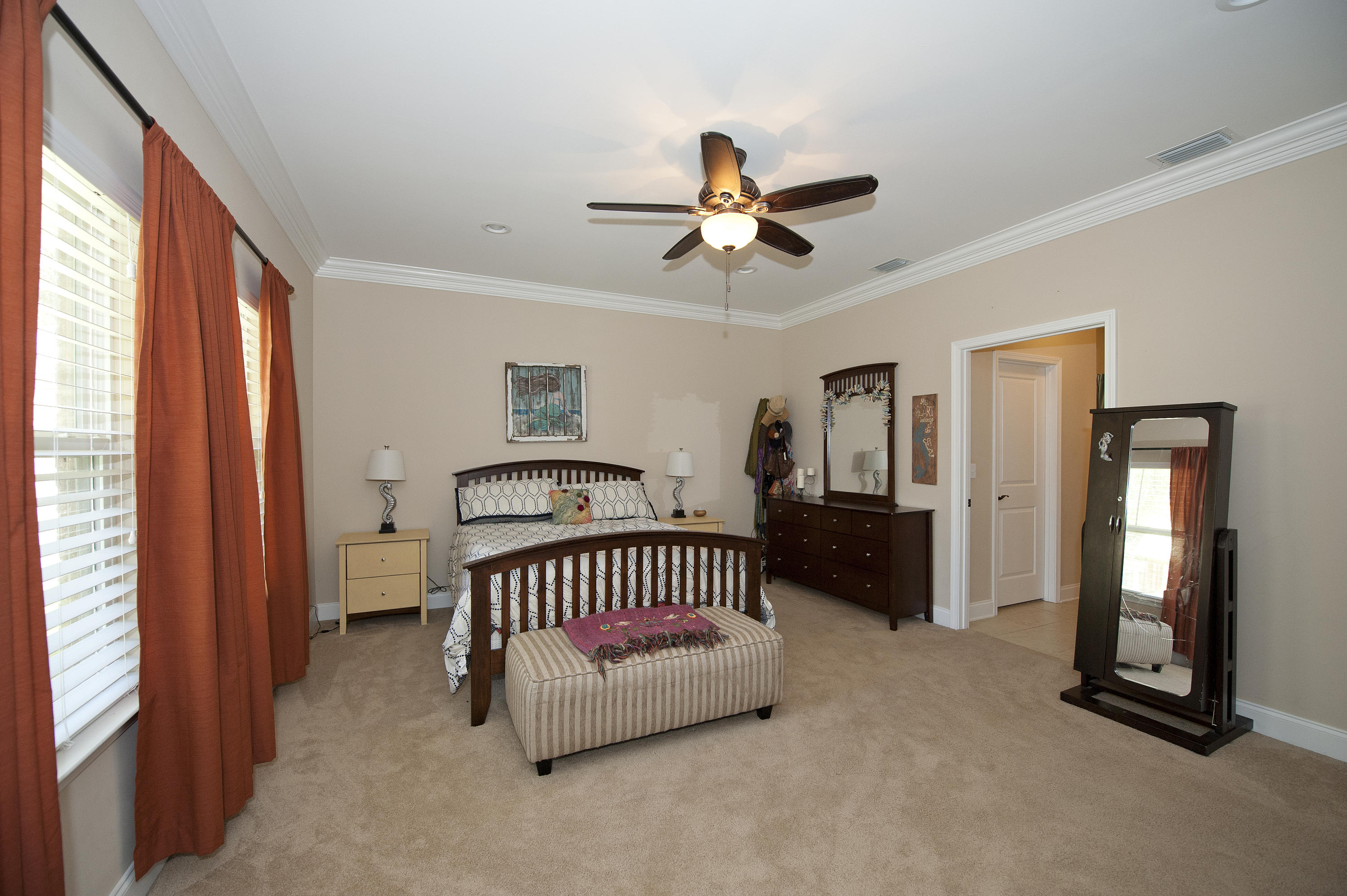 COLONIAL HEIGHTS - Residential