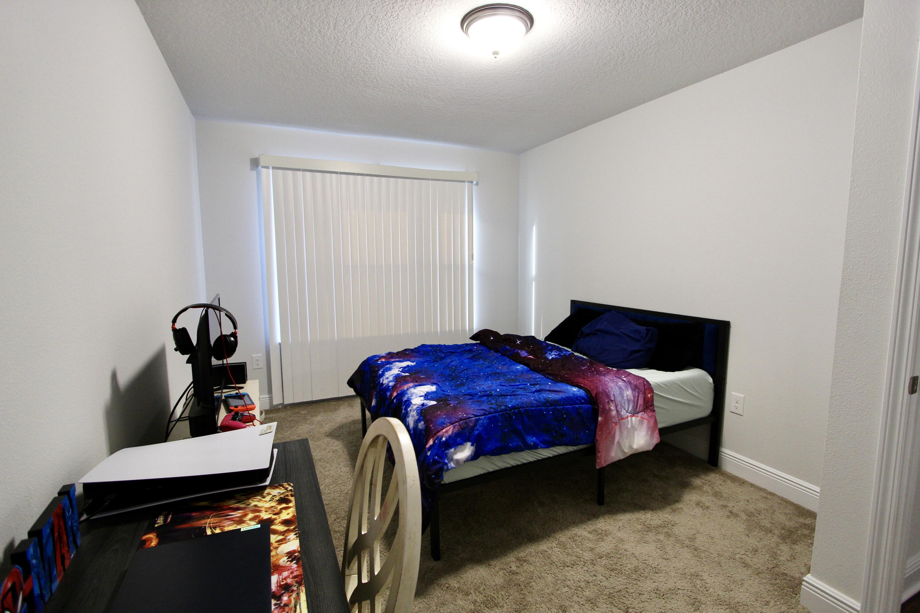 CHARLESTON PLACE - Residential Lease