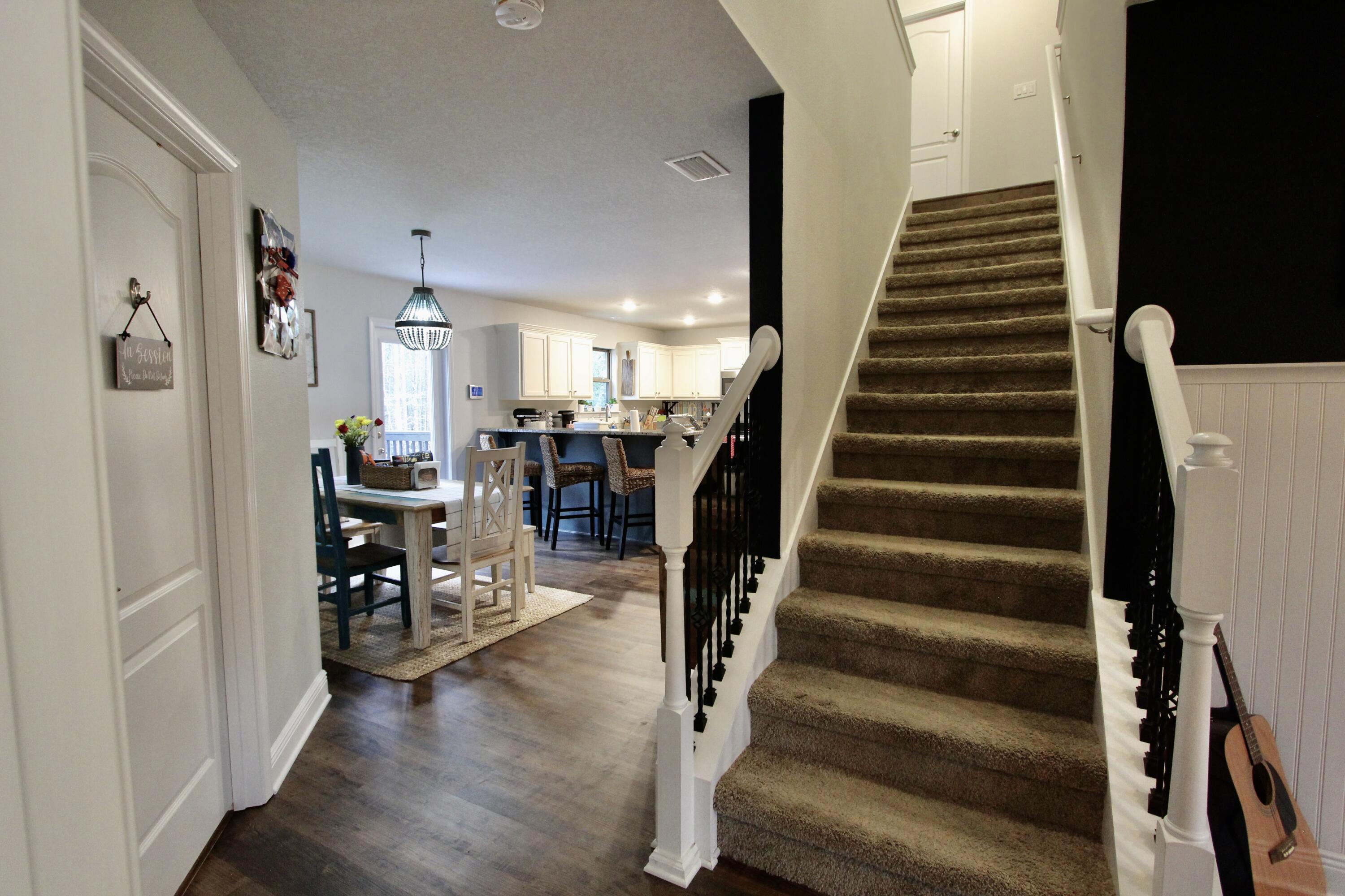 CHARLESTON PLACE - Residential Lease