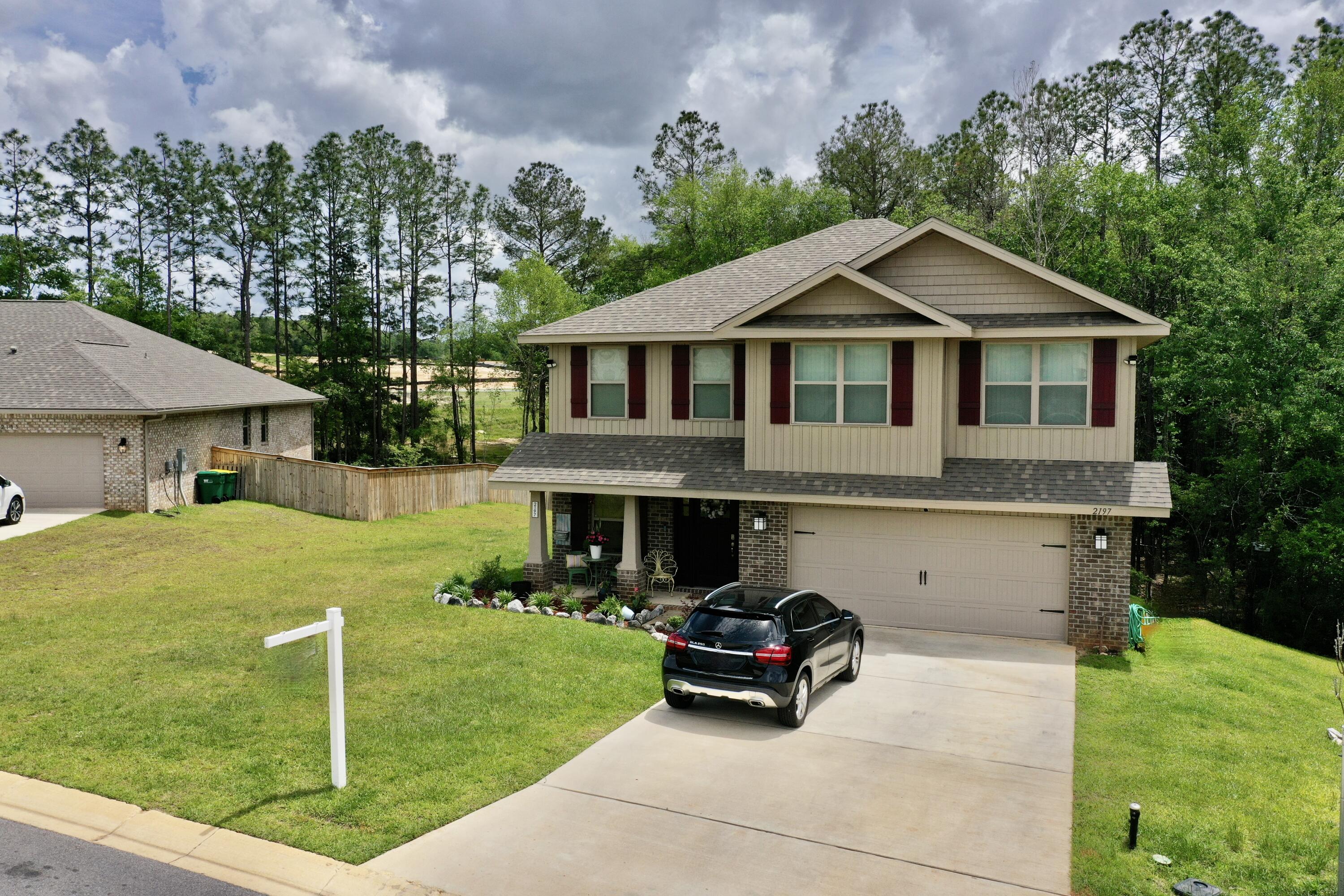 CHARLESTON PLACE - Residential Lease