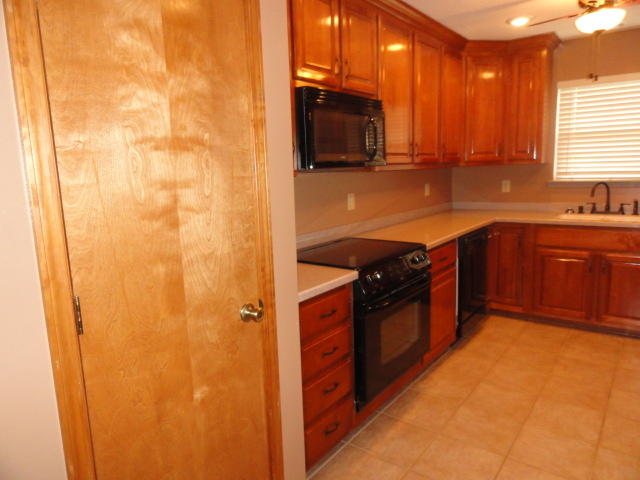 FOXWOOD ESTATES 2 - Residential