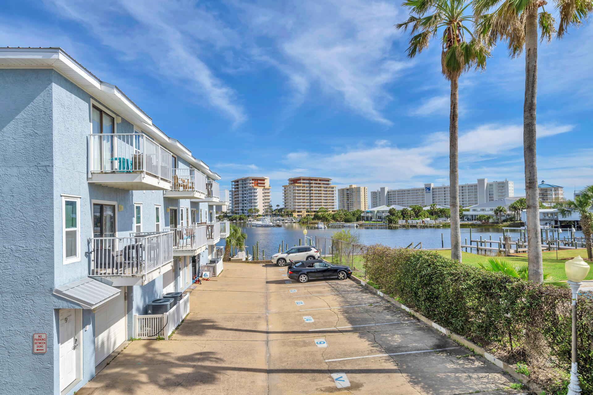 LAGUNA POINT CONDO - Residential