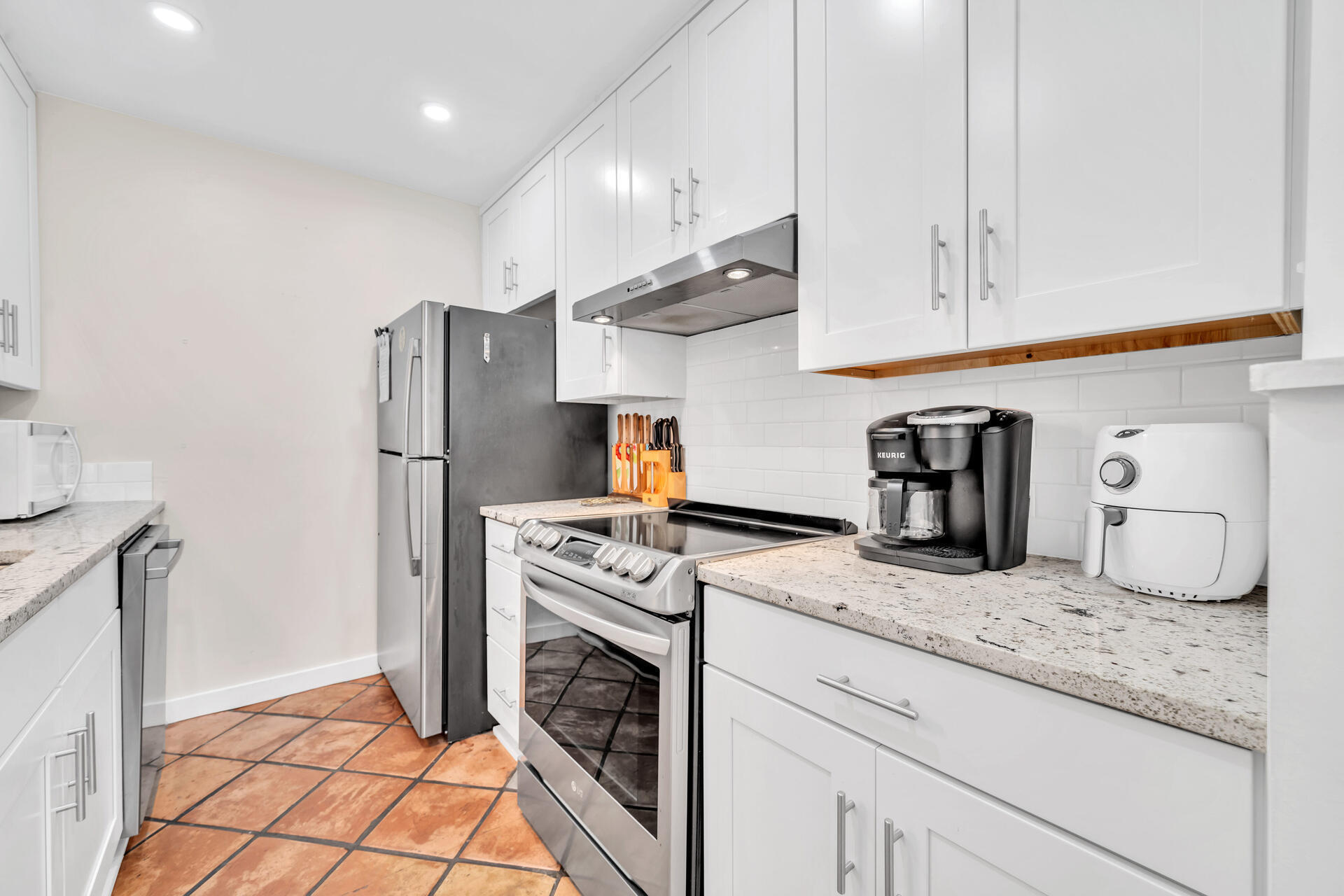 LAGUNA POINT CONDO - Residential