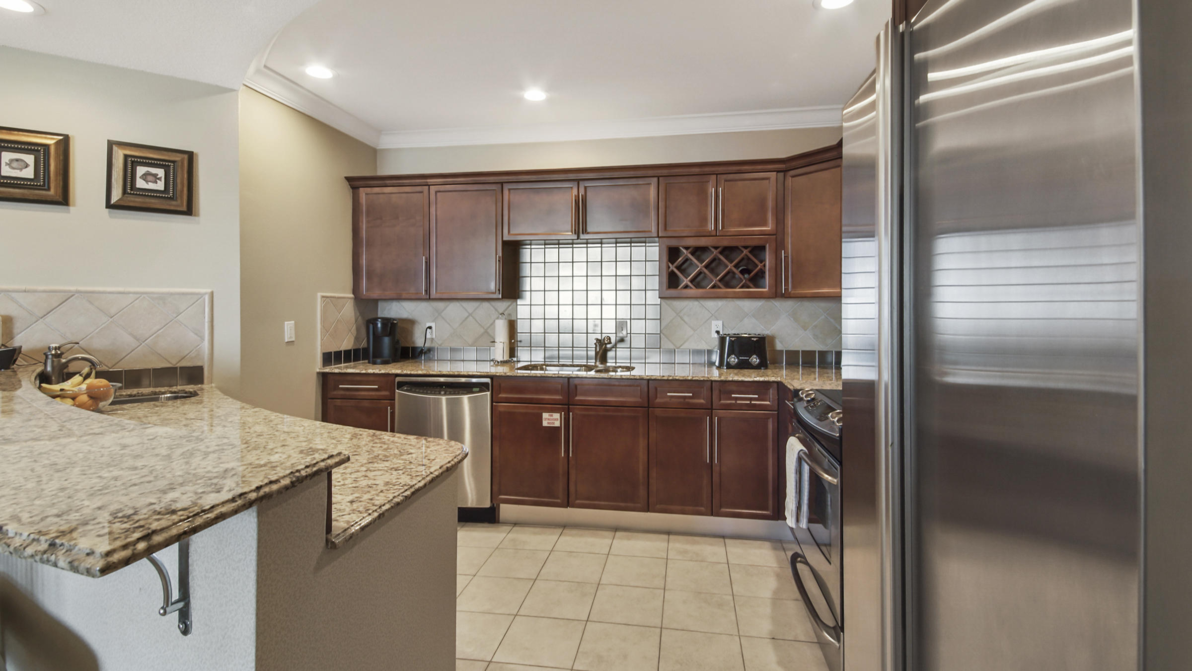 EMERALD GRANDE - Residential