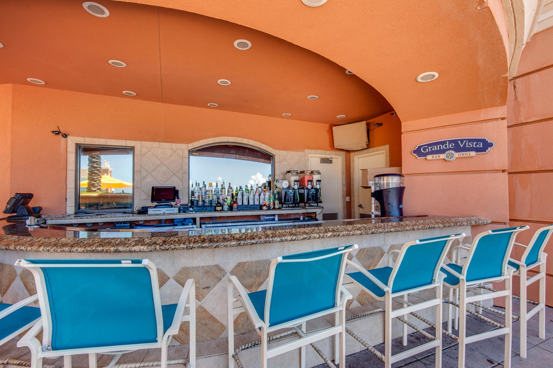 EMERALD GRANDE - Residential