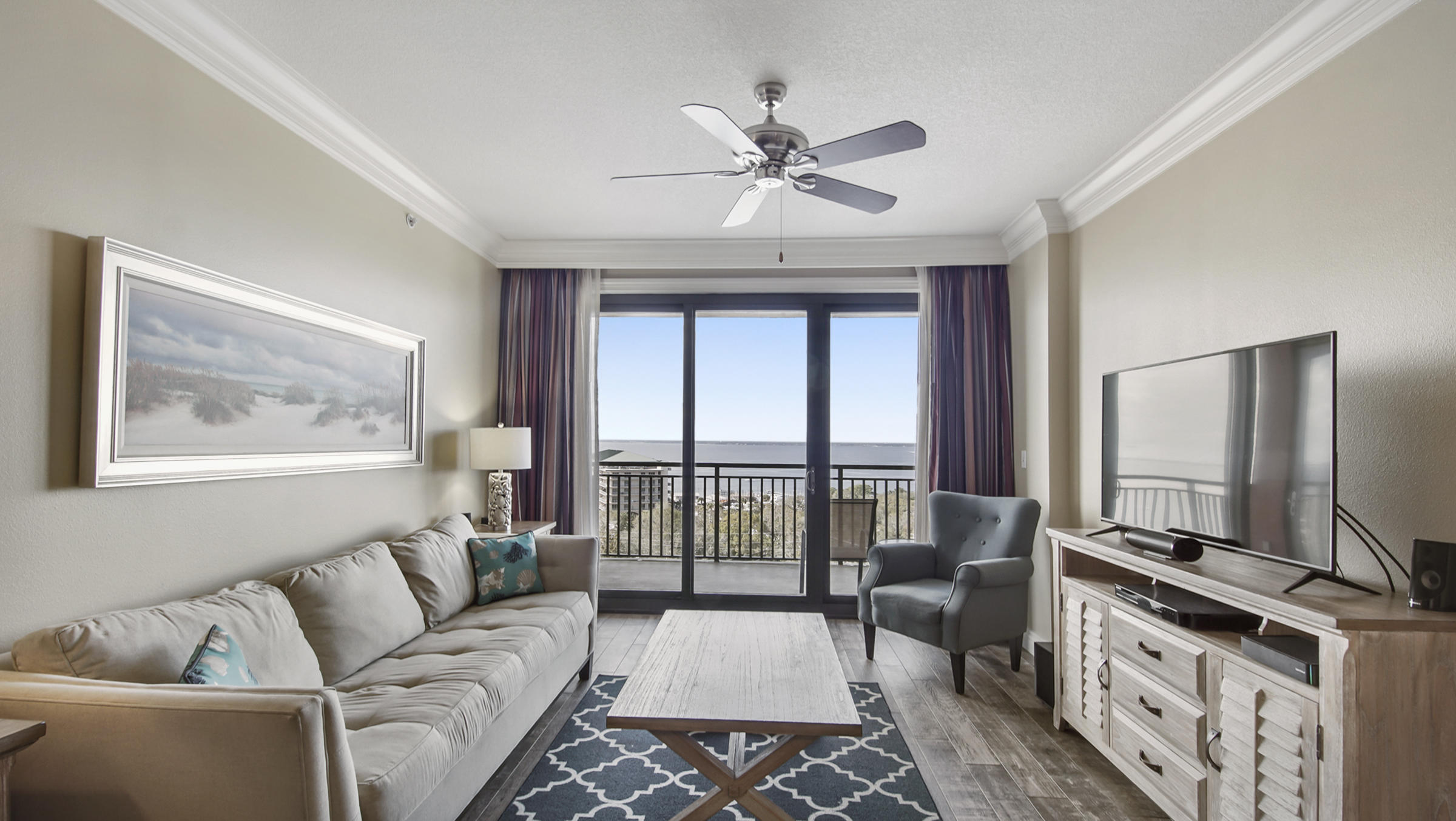 EMERALD GRANDE - Residential