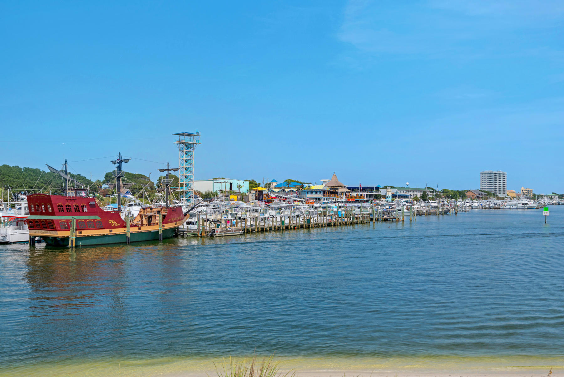 EMERALD GRANDE - Residential