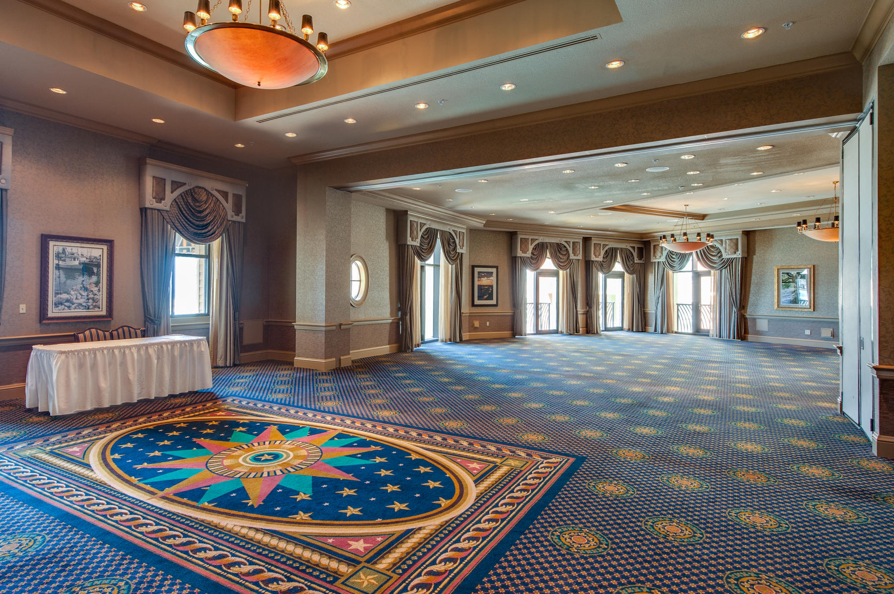 EMERALD GRANDE - Residential