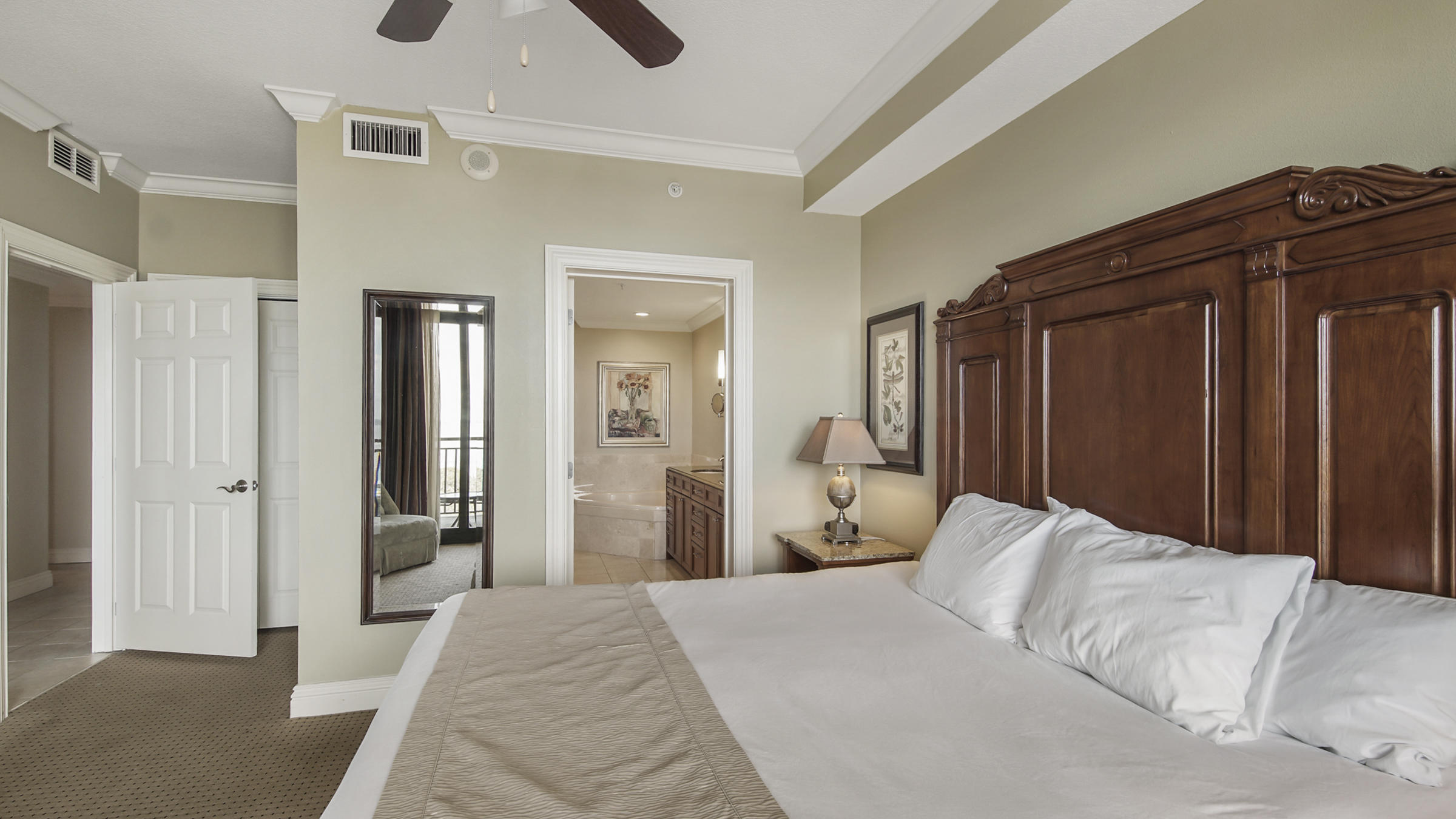 EMERALD GRANDE - Residential