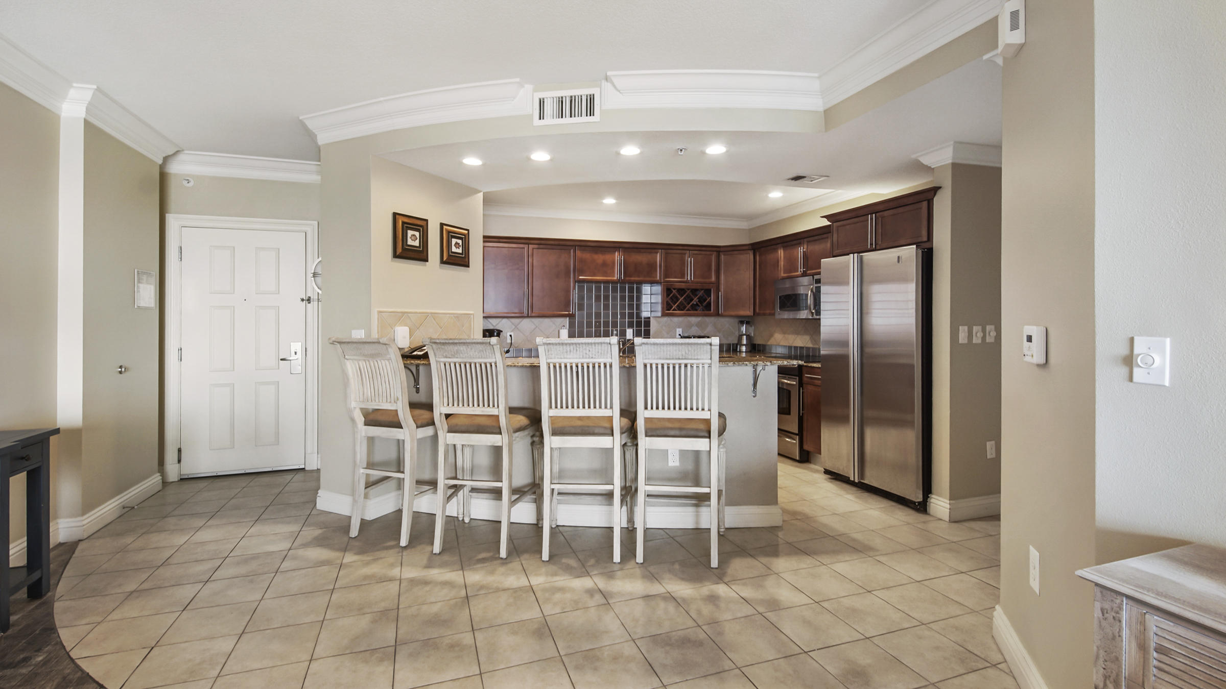 EMERALD GRANDE - Residential