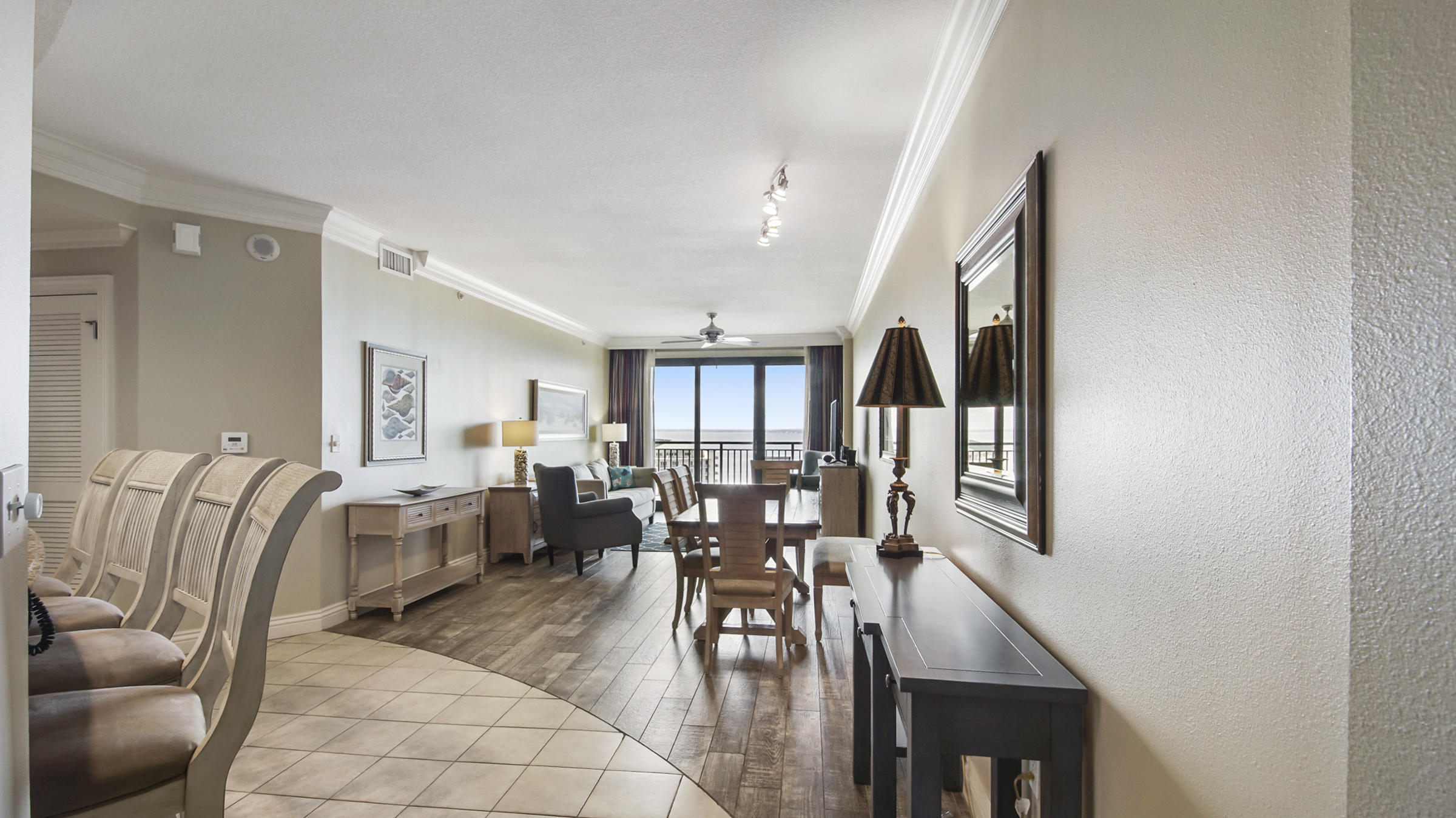 EMERALD GRANDE - Residential