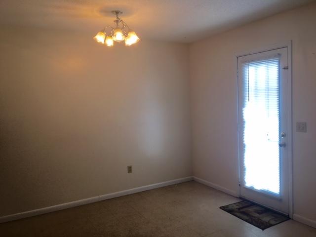 CRESTVIEW HEIGHTS 1ST ADDN - Residential Lease
