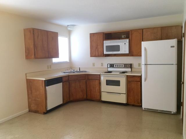 CRESTVIEW HEIGHTS 1ST ADDN - Residential Lease