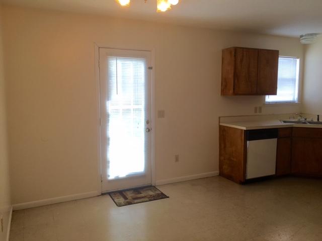 CRESTVIEW HEIGHTS 1ST ADDN - Residential Lease