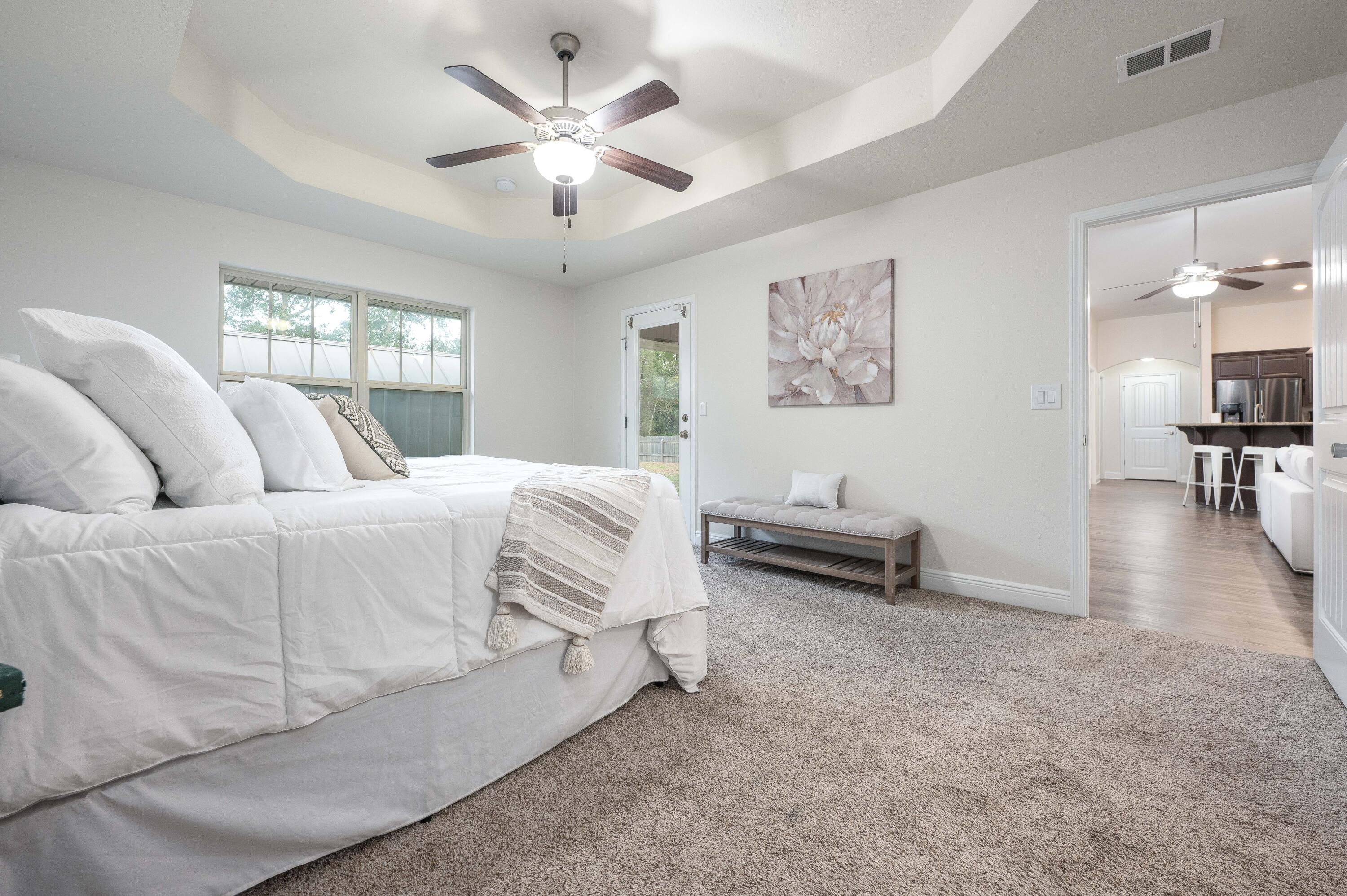 HOLLEY SHORES - Residential