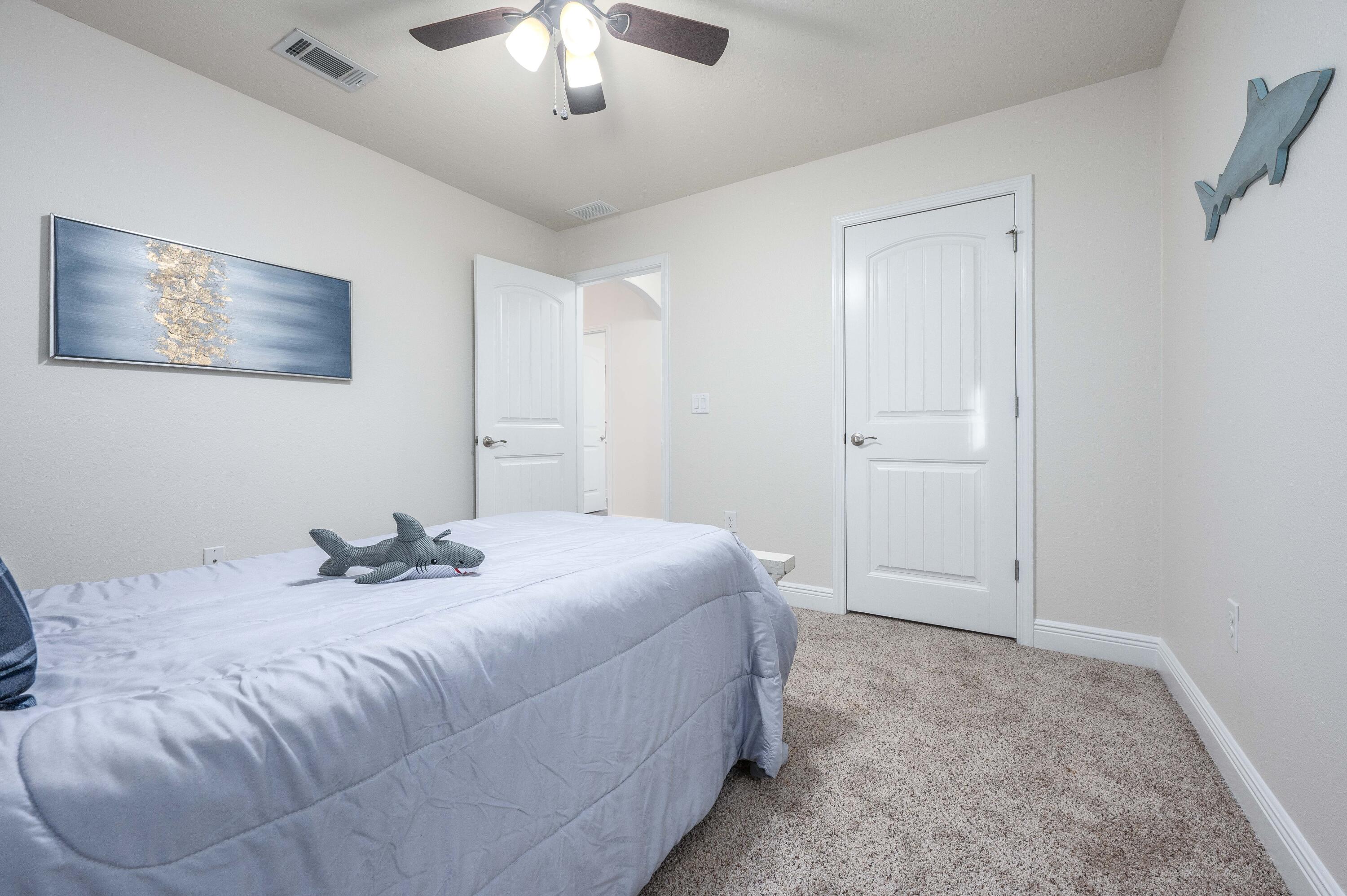 HOLLEY SHORES - Residential