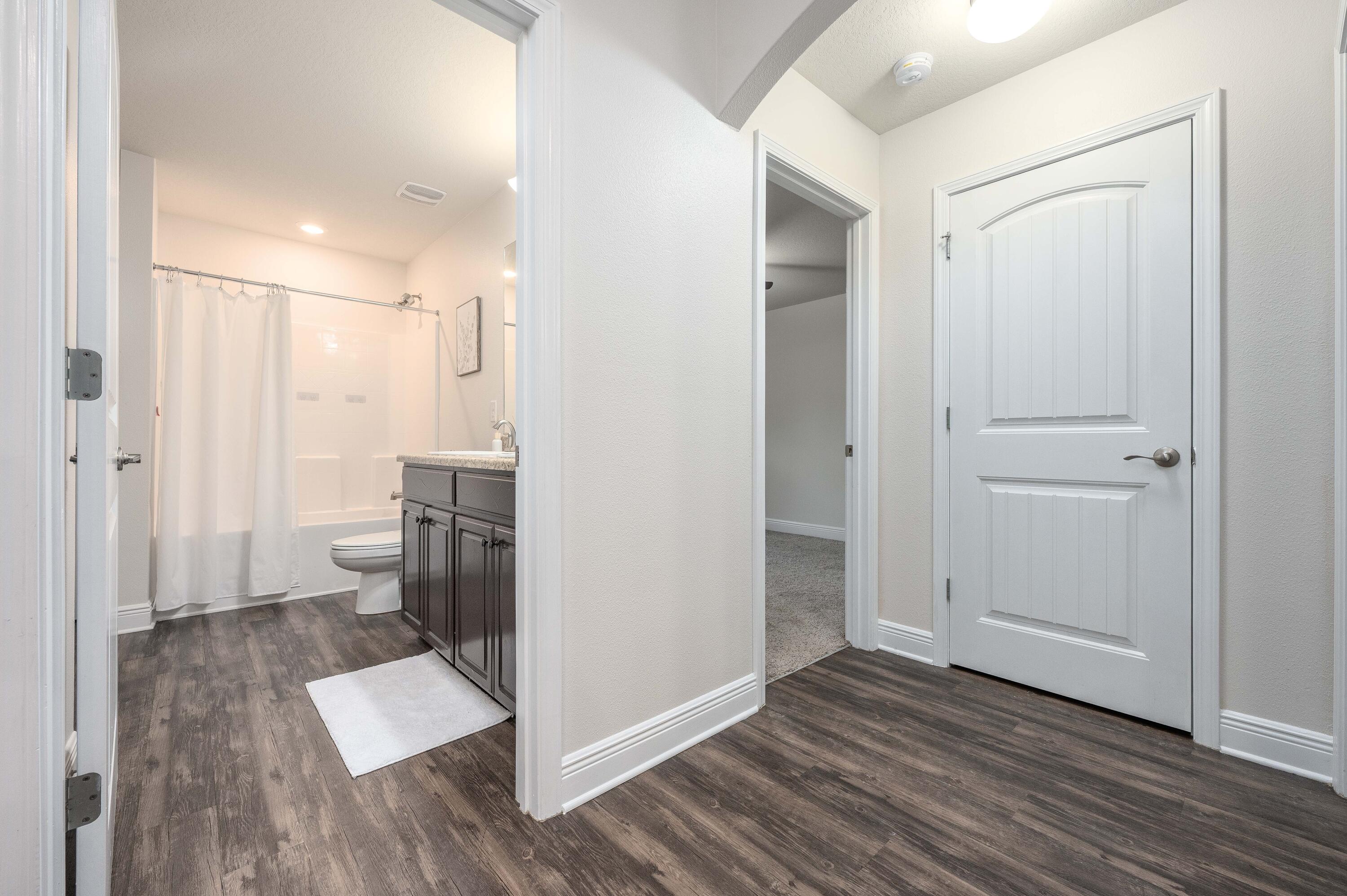 HOLLEY SHORES - Residential