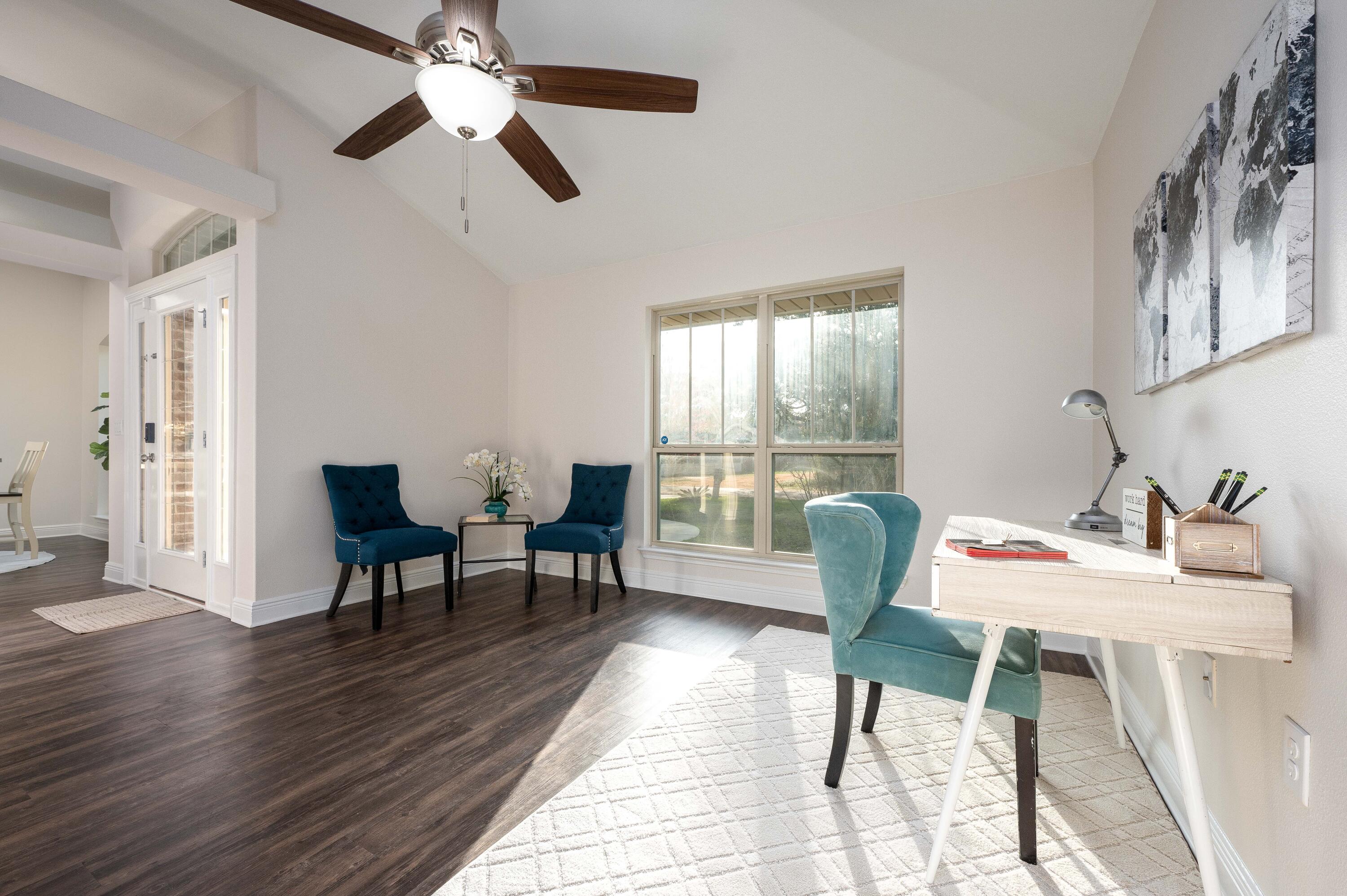 HOLLEY SHORES - Residential