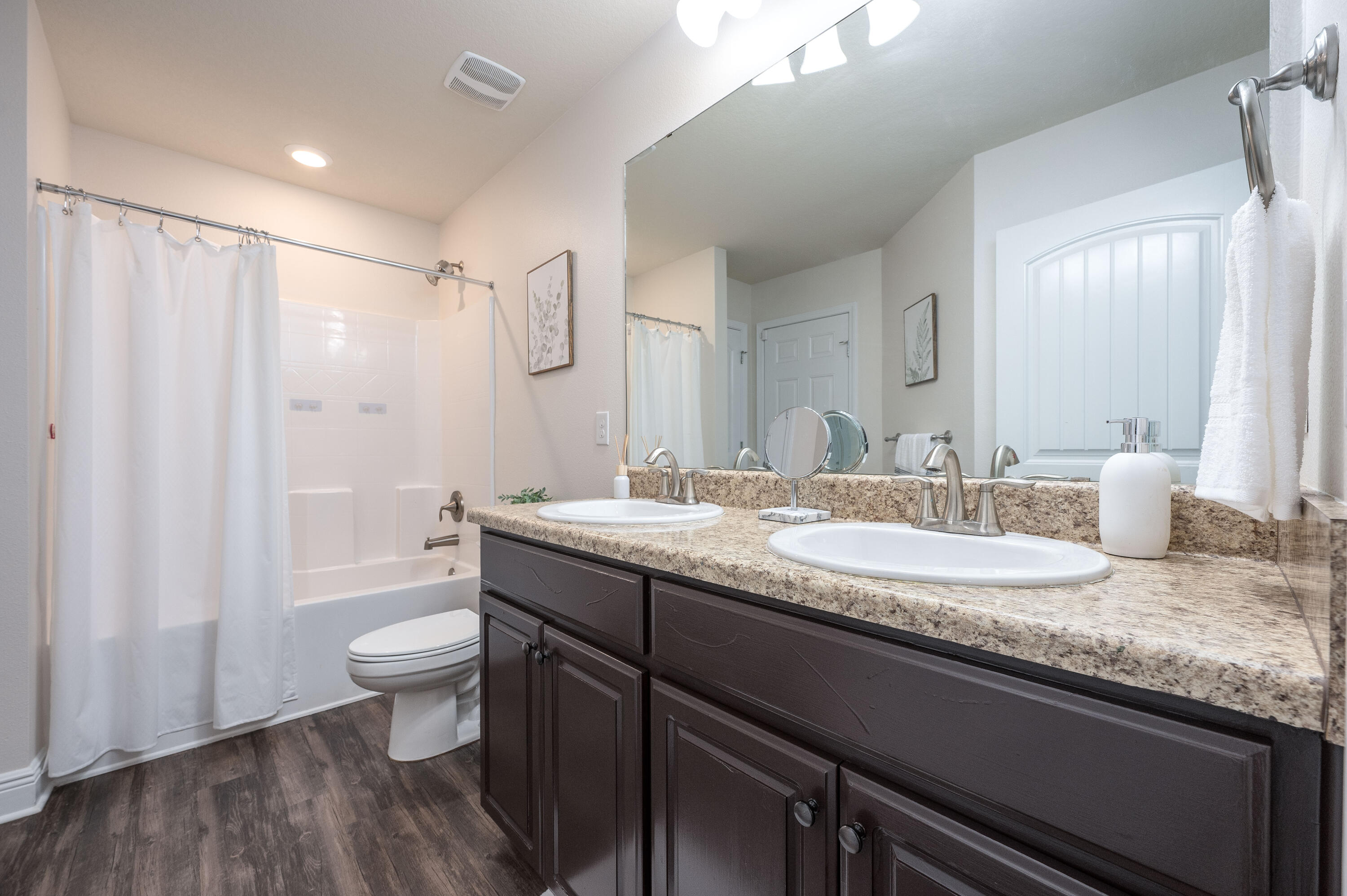 HOLLEY SHORES - Residential