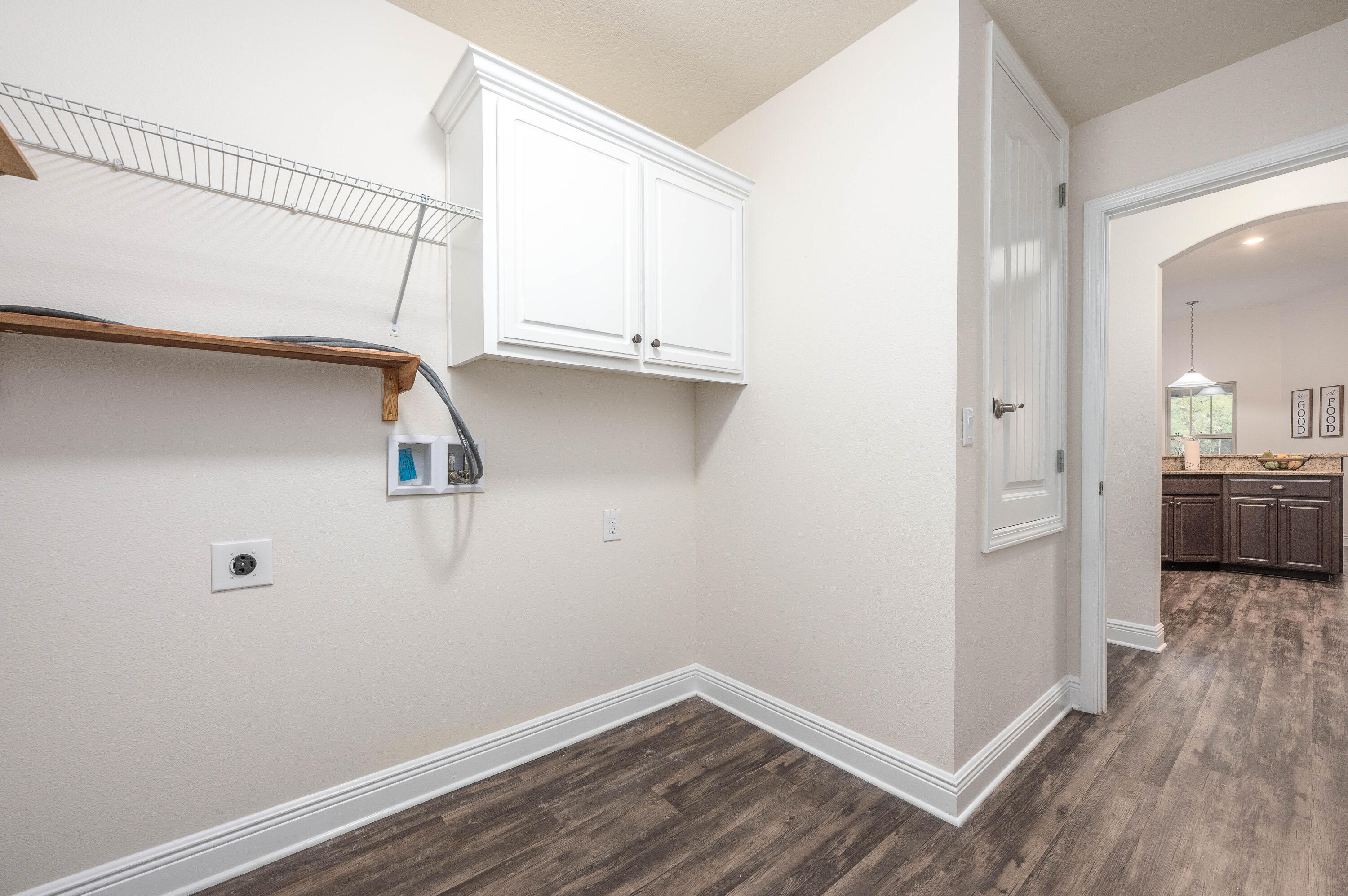 HOLLEY SHORES - Residential