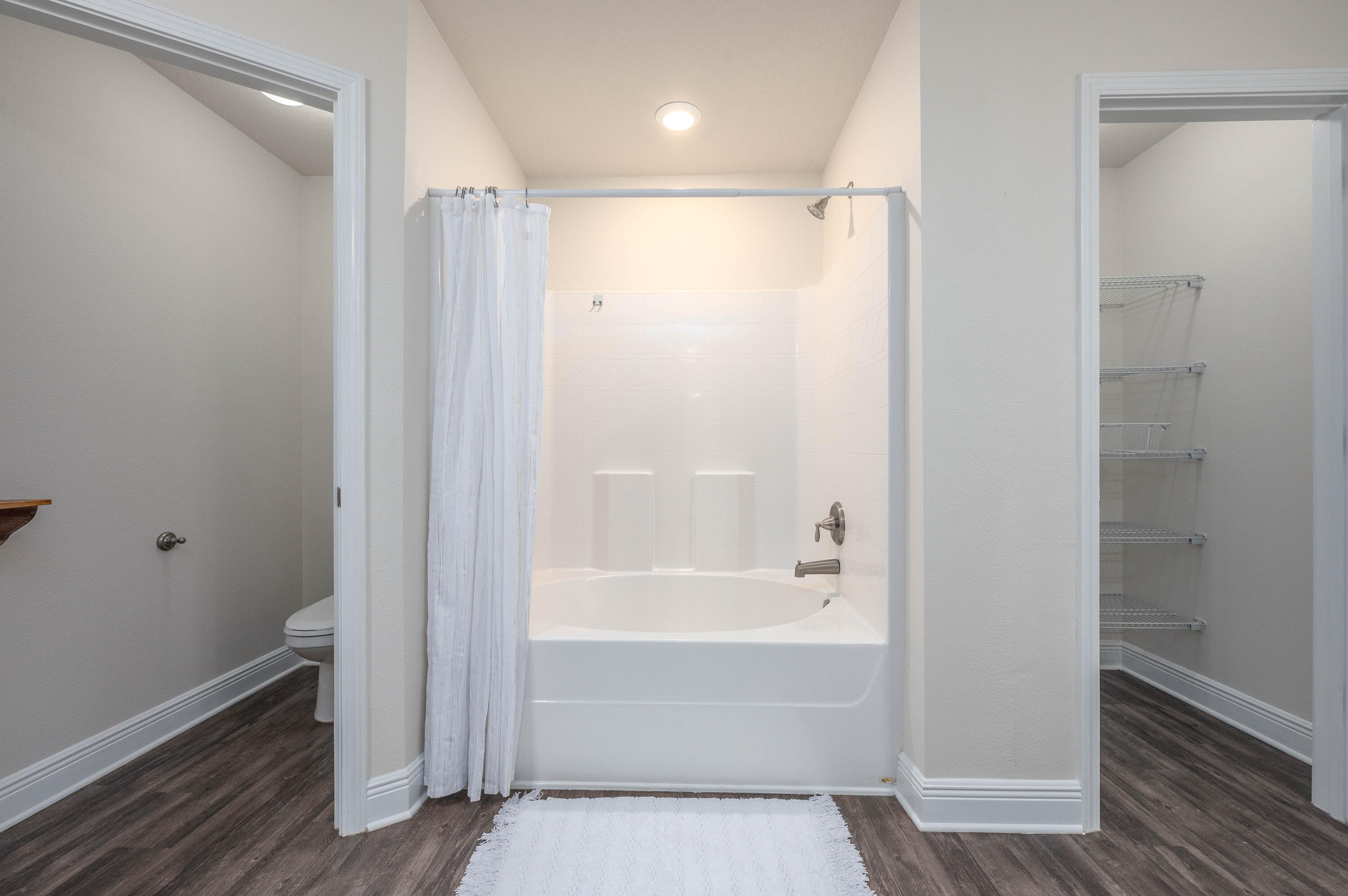 HOLLEY SHORES - Residential