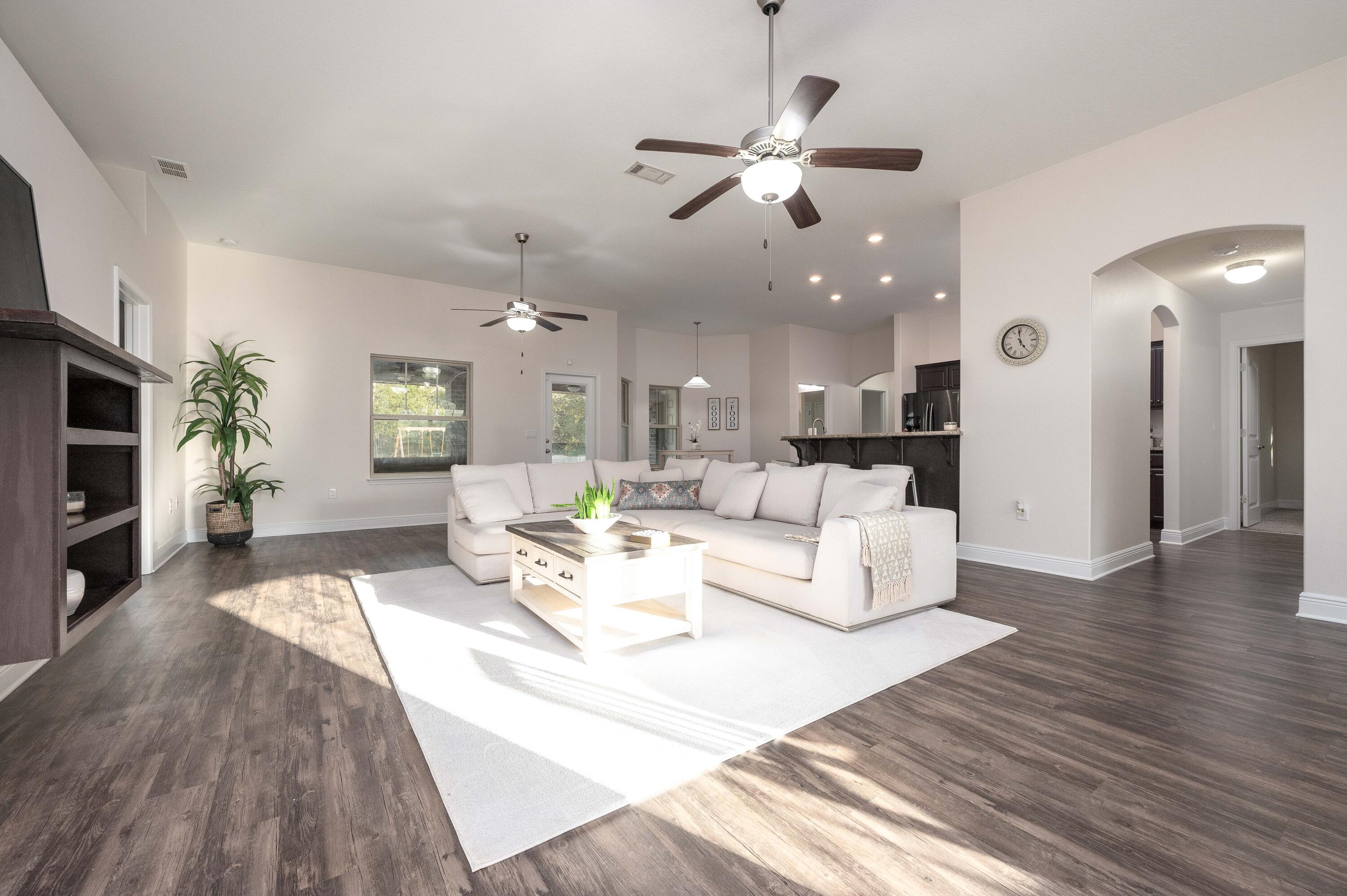 HOLLEY SHORES - Residential