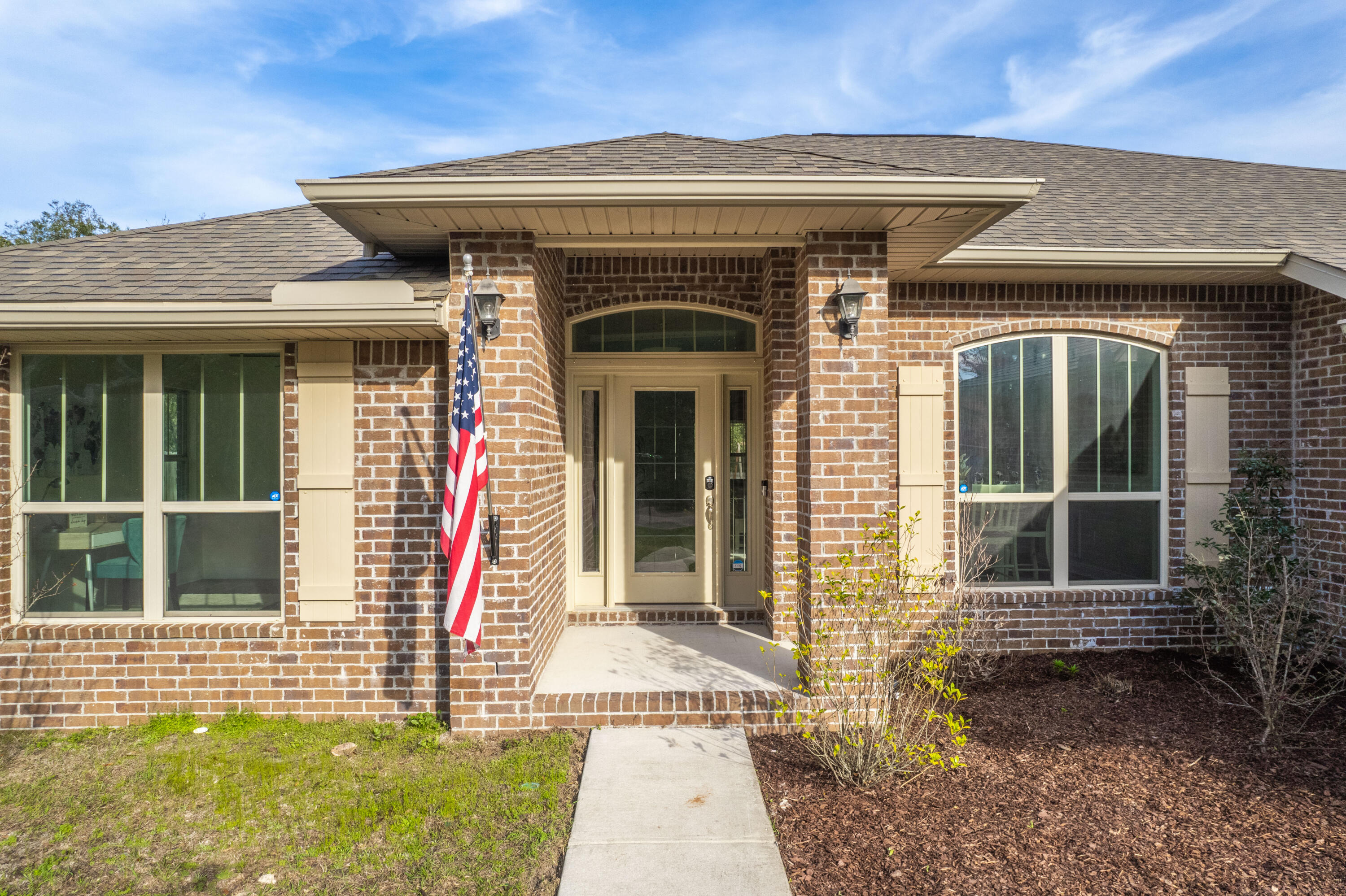 HOLLEY SHORES - Residential