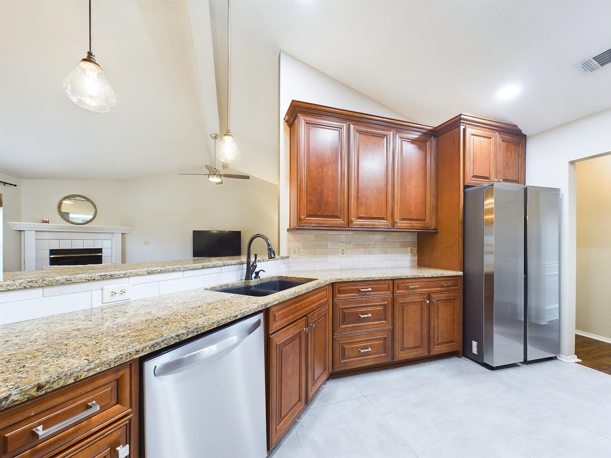 HIDDEN LAKES LOT 1 - Residential