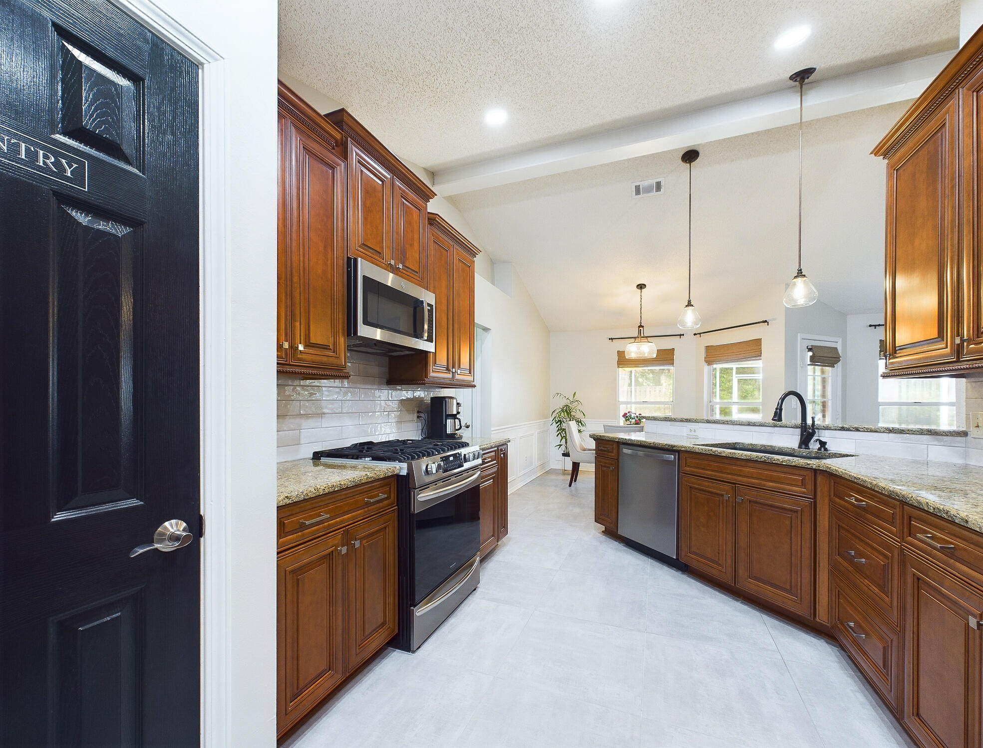 HIDDEN LAKES LOT 1 - Residential