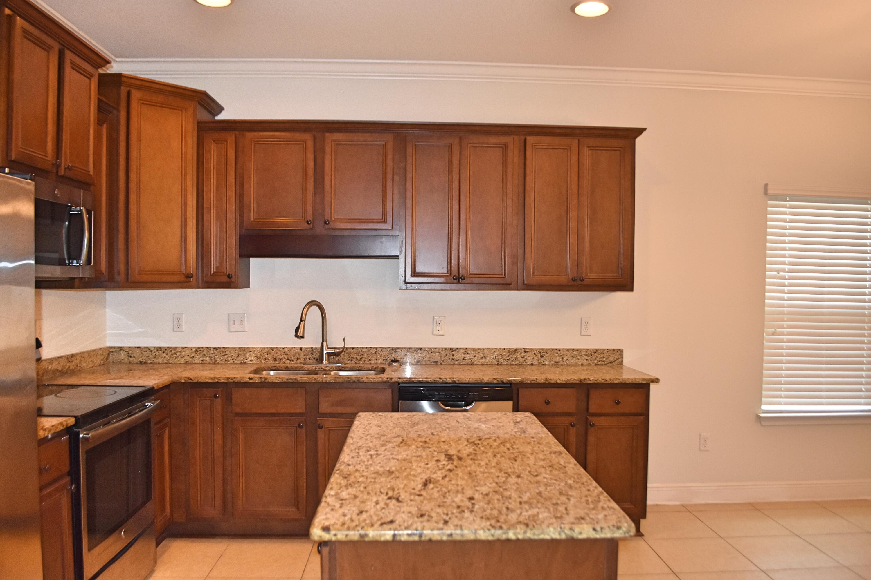 LAGRANGE LANDING - Residential Lease