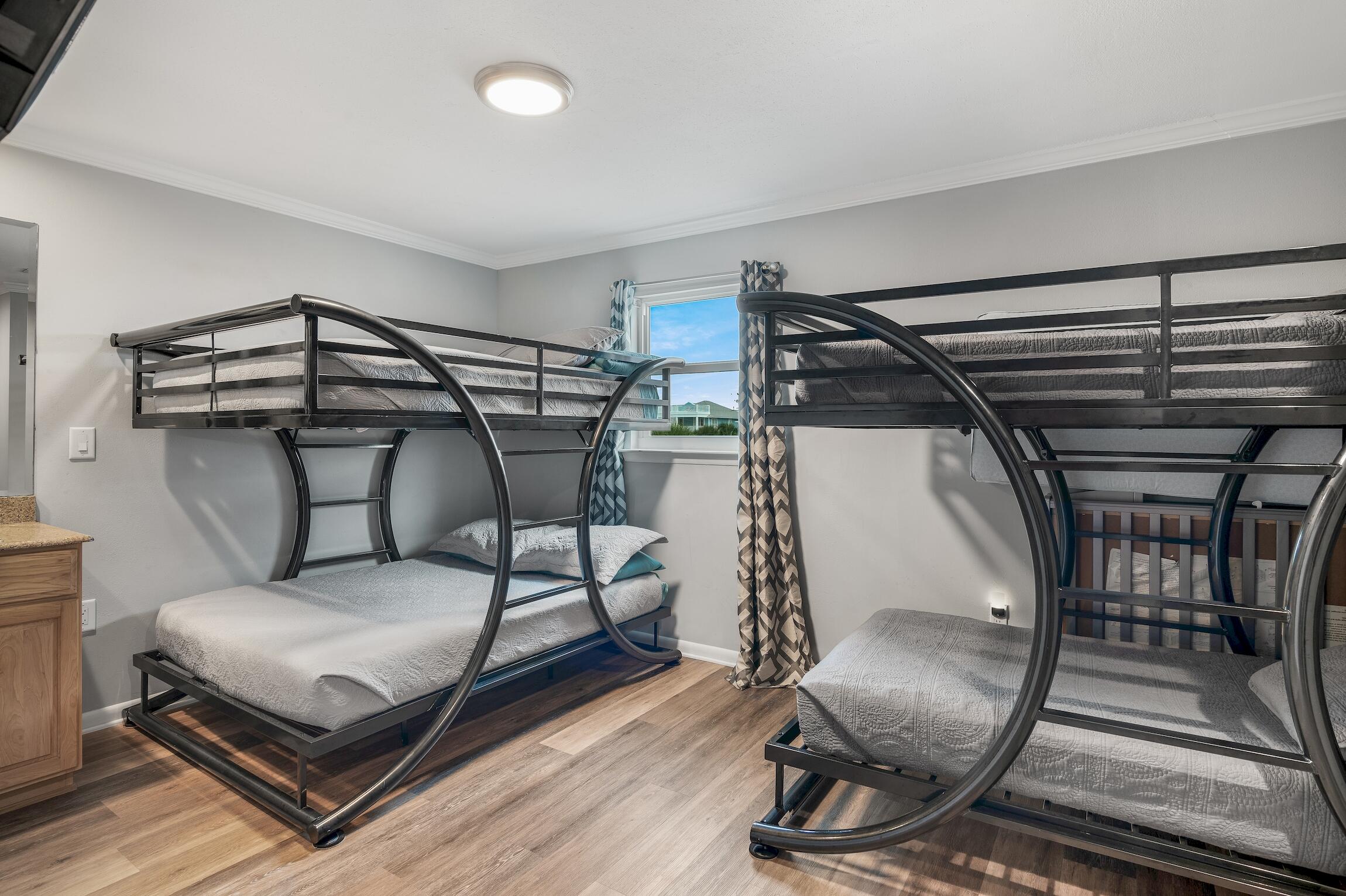 CRYSTAL BEACH T/H - Residential
