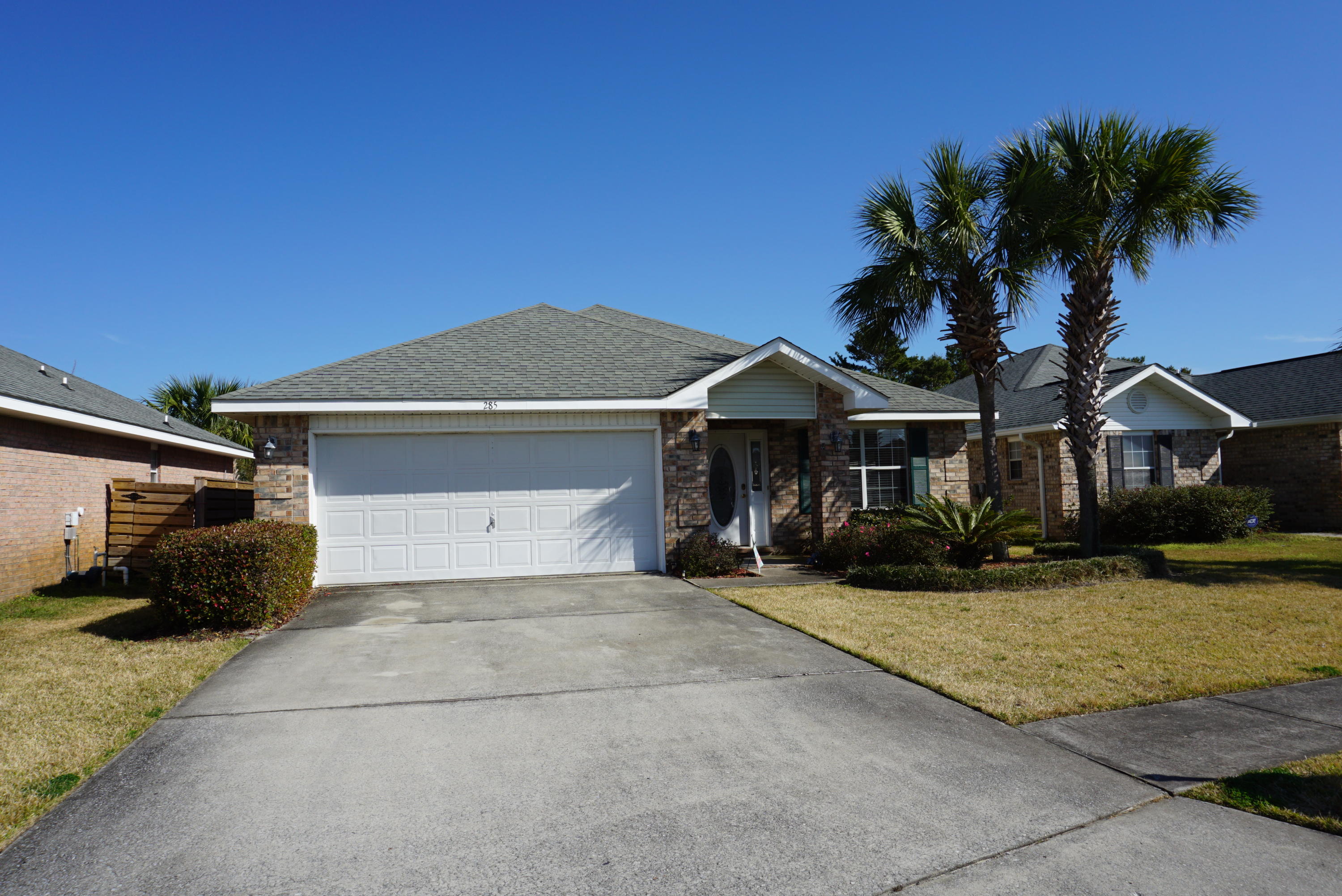 PARADISE RETREAT - Residential Lease