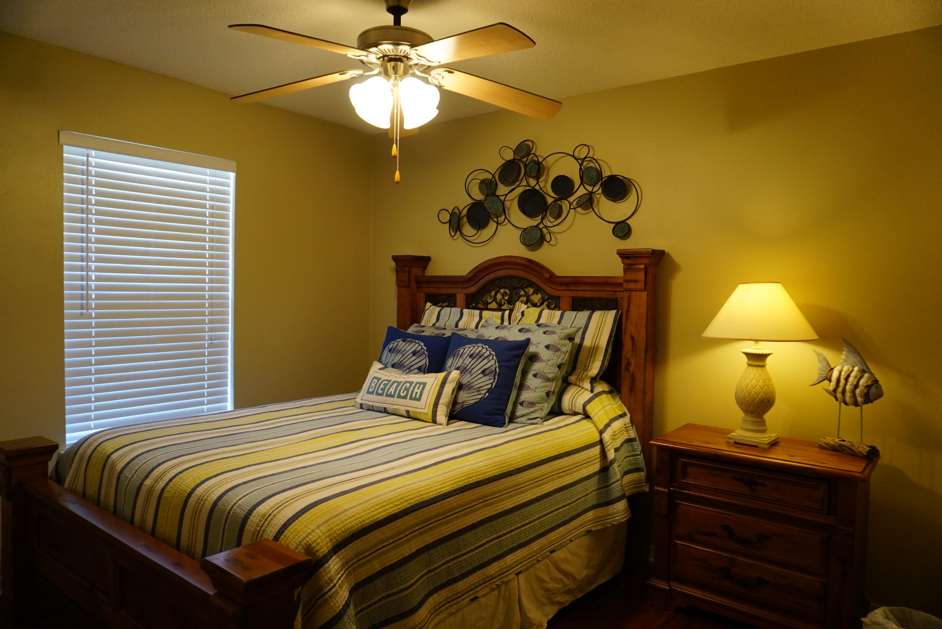 PARADISE RETREAT - Residential Lease