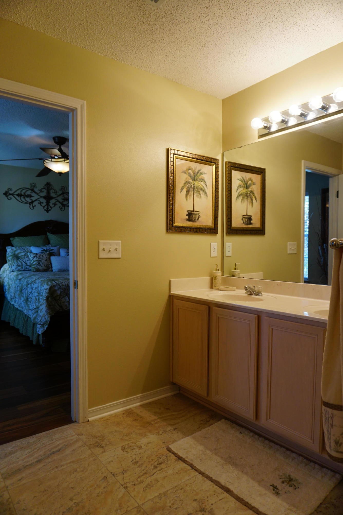 PARADISE RETREAT - Residential Lease