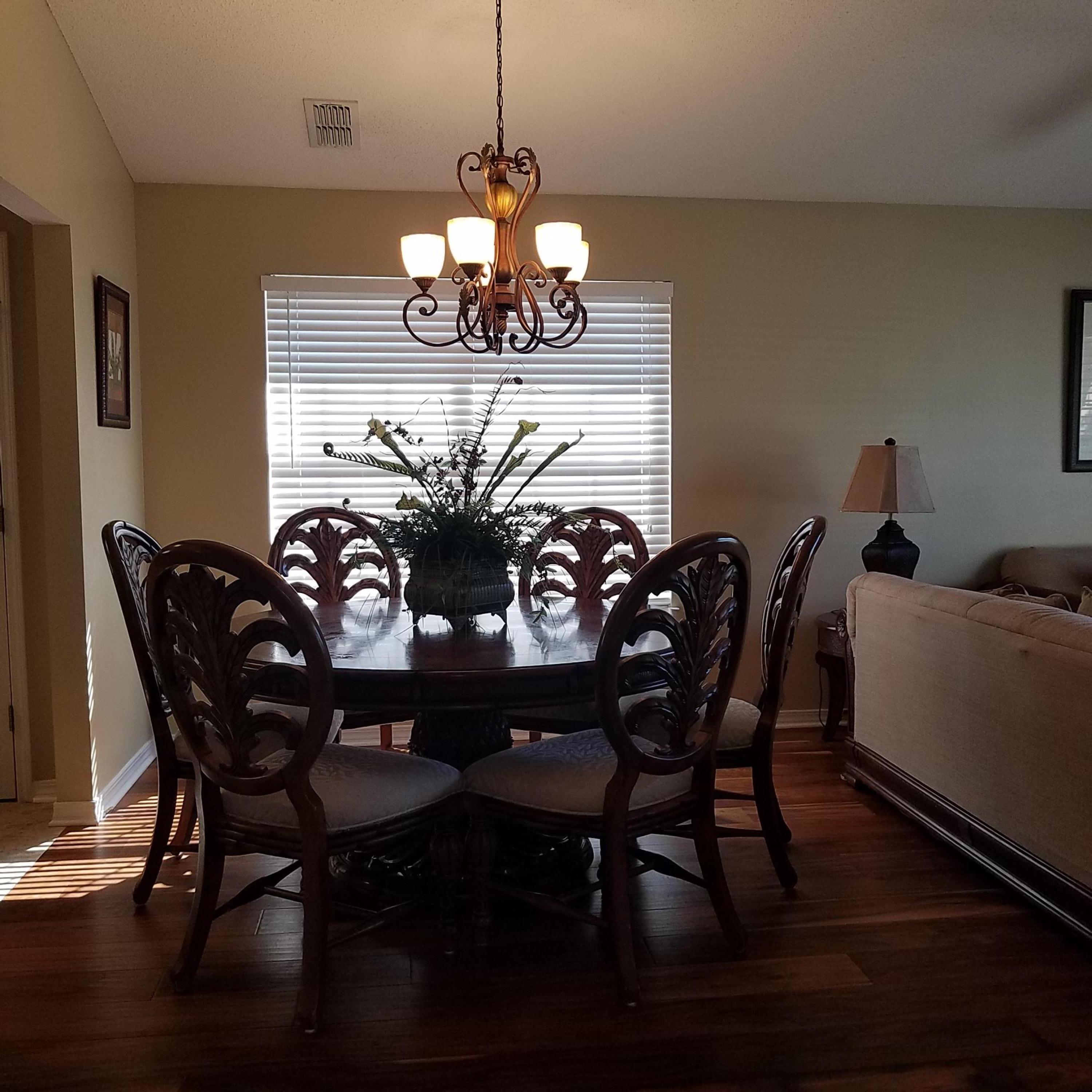 PARADISE RETREAT - Residential Lease