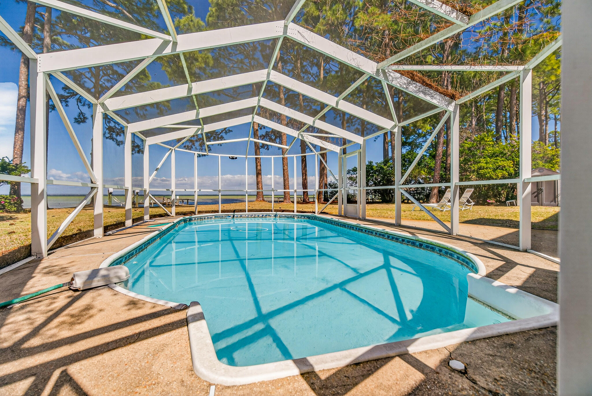 FLAMINGO BEACH - Residential