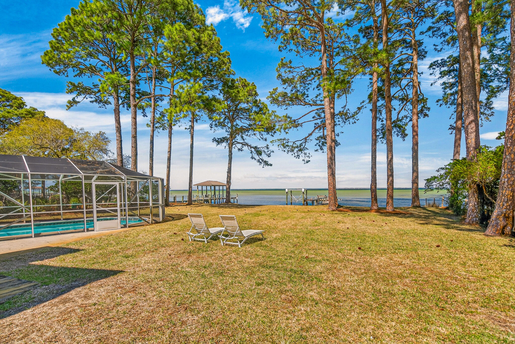 FLAMINGO BEACH - Residential