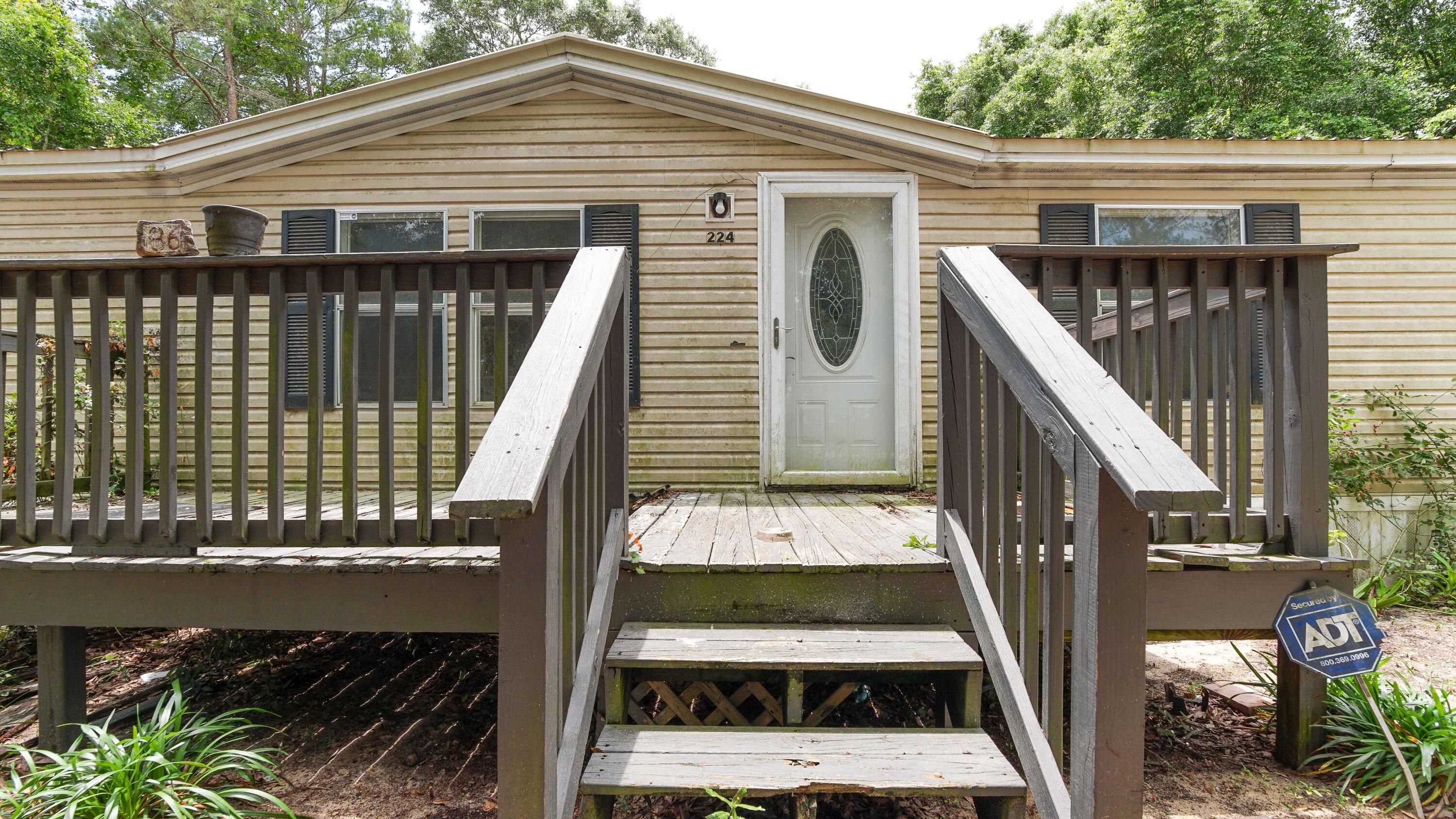 OAKWOOD HILLS UNIT 3 - Residential