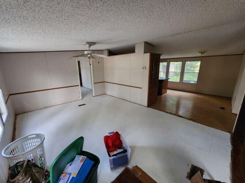 OAKWOOD HILLS UNIT 3 - Residential