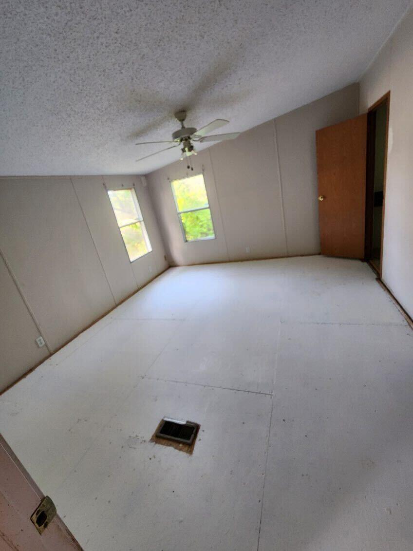 OAKWOOD HILLS UNIT 3 - Residential